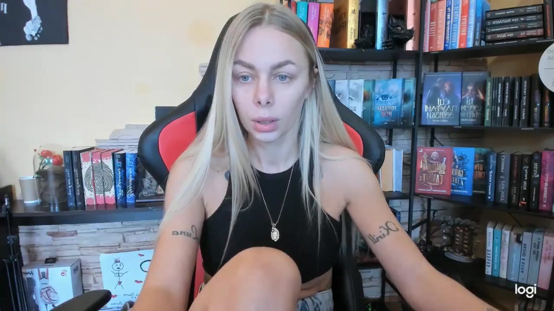 Gallery image thumbnail from YourPupsik's myfreecams stream on, 12/25/2025, 11:18 image 13 of 20