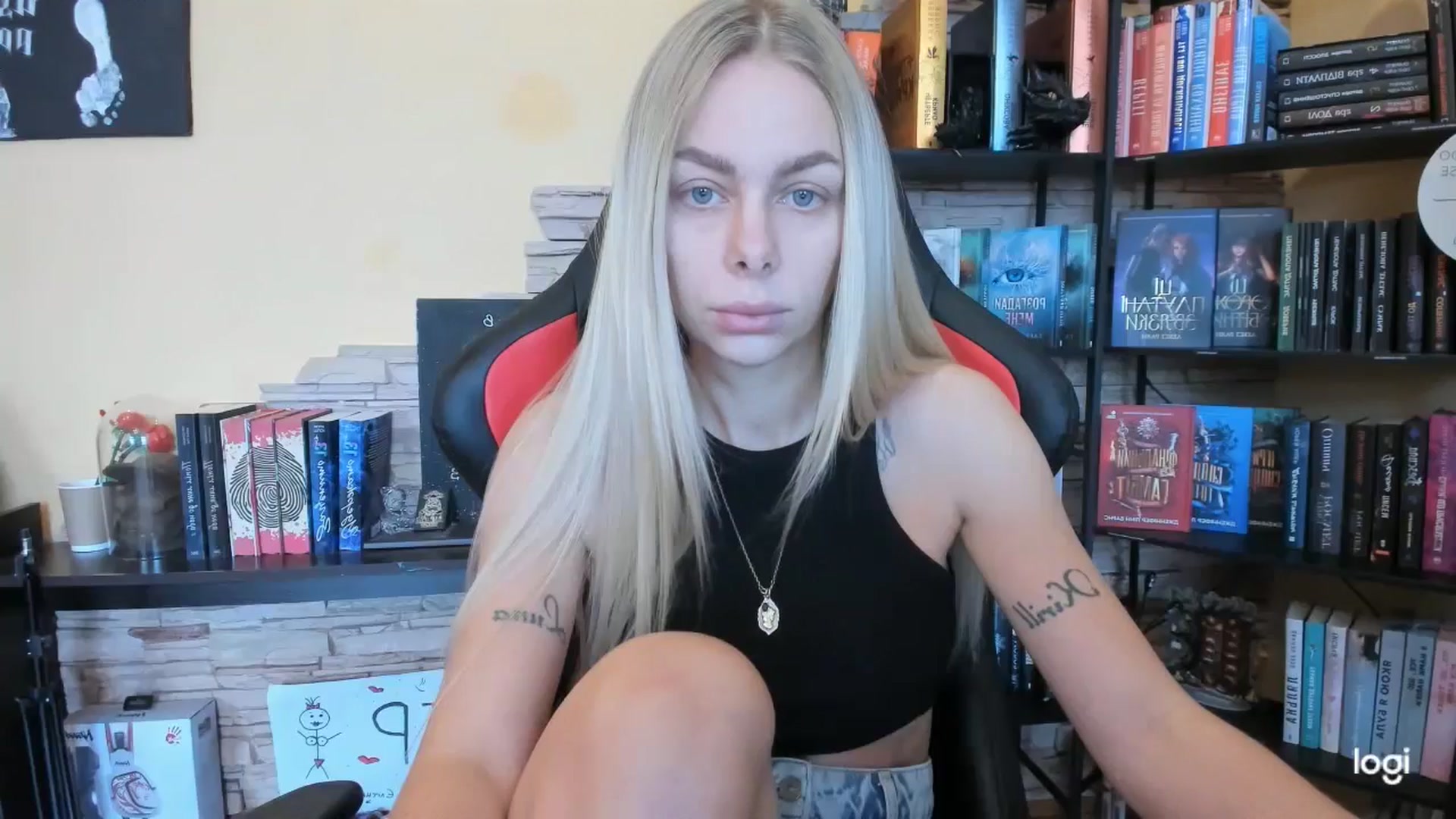 Gallery image thumbnail from YourPupsik's myfreecams stream on, 12/25/2025, 11:18 image 3 of 20