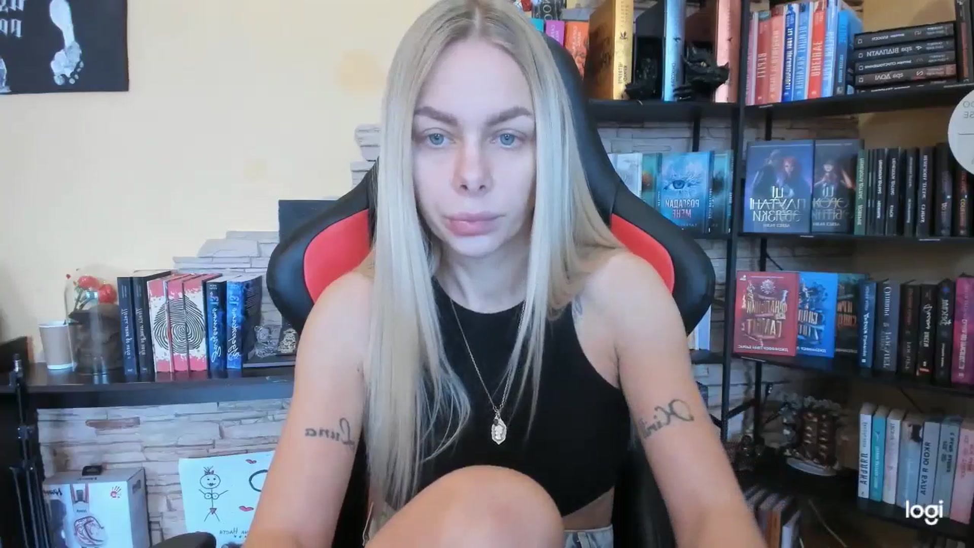 Gallery image thumbnail from YourPupsik's myfreecams stream on, 12/25/2025, 11:18 image 8 of 20