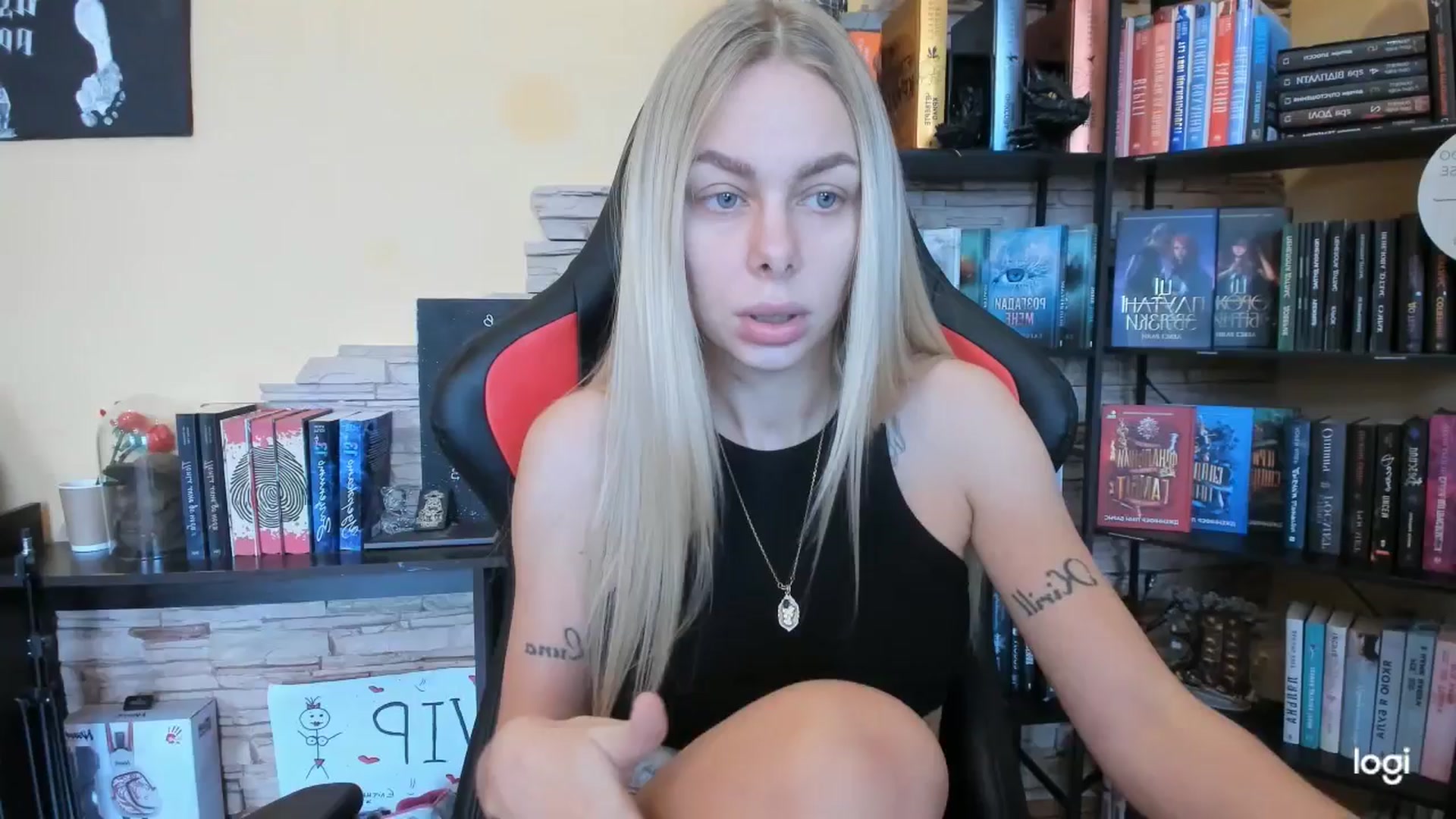 Gallery image thumbnail from YourPupsik's myfreecams stream on, 12/25/2025, 11:18 image 6 of 20