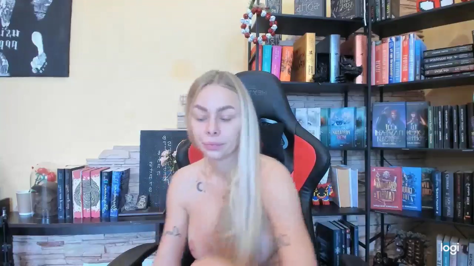 Gallery image thumbnail from YourPupsik's myfreecams stream on, 12/25/2025, 11:53 image 8 of 20