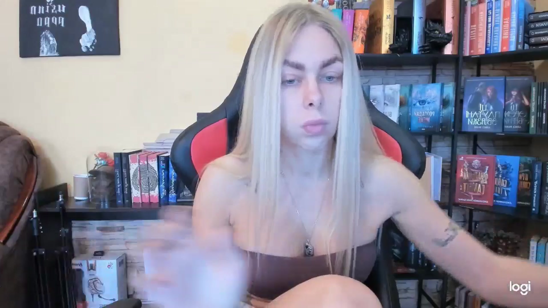 Gallery image thumbnail from YourPupsik's myfreecams stream on, 12/26/2025, 11:53 image 12 of 20