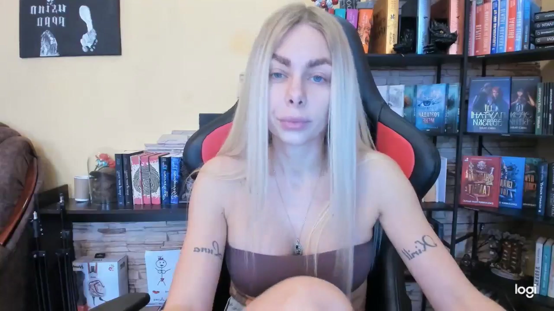 Gallery image thumbnail from YourPupsik's myfreecams stream on, 12/26/2025, 11:53 image 15 of 20