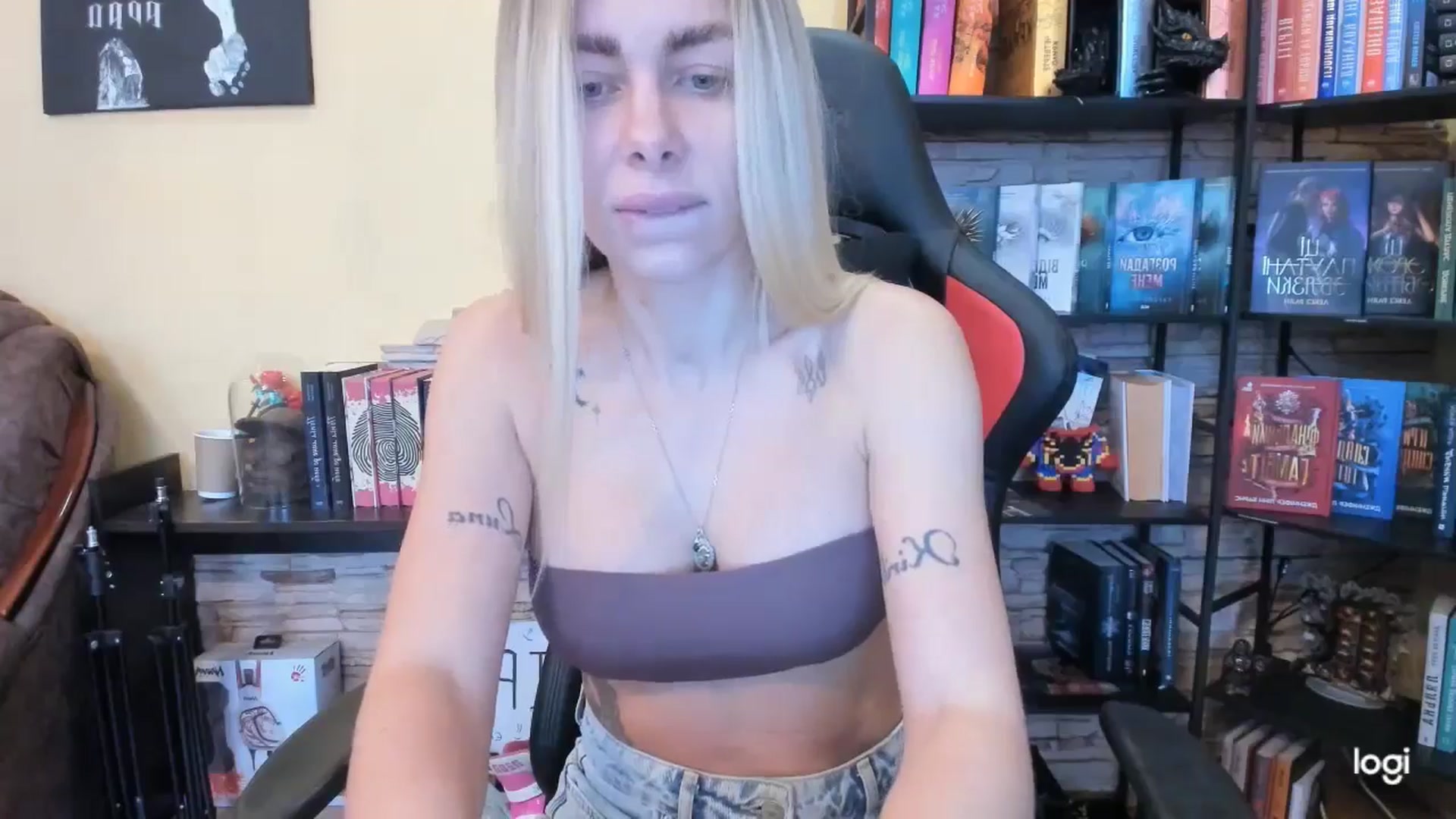 Gallery image thumbnail from YourPupsik's myfreecams stream on, 12/26/2025, 12:32 image 9 of 20