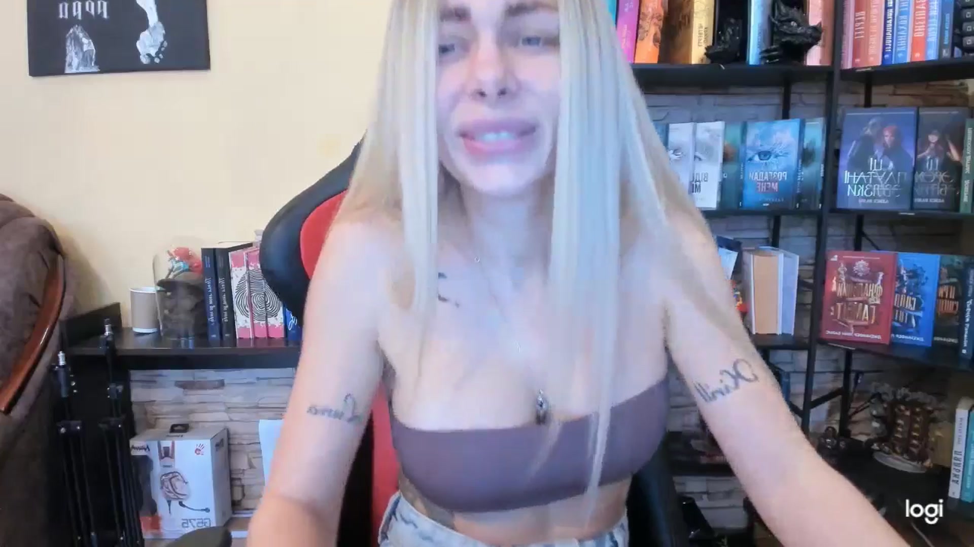 Gallery image thumbnail from YourPupsik's myfreecams stream on, 12/26/2025, 12:32 image 16 of 20