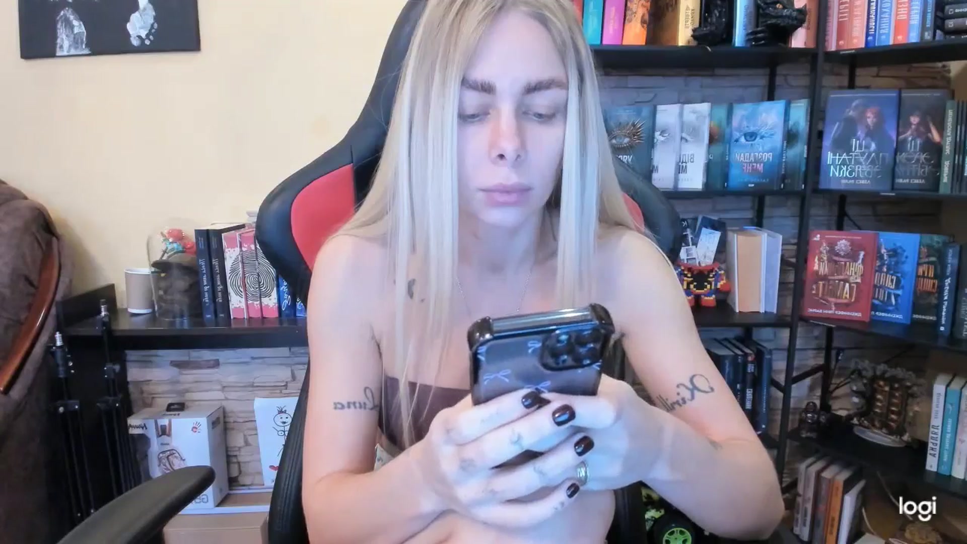 Gallery image thumbnail from YourPupsik's myfreecams stream on, 12/26/2025, 13:27 image 7 of 20