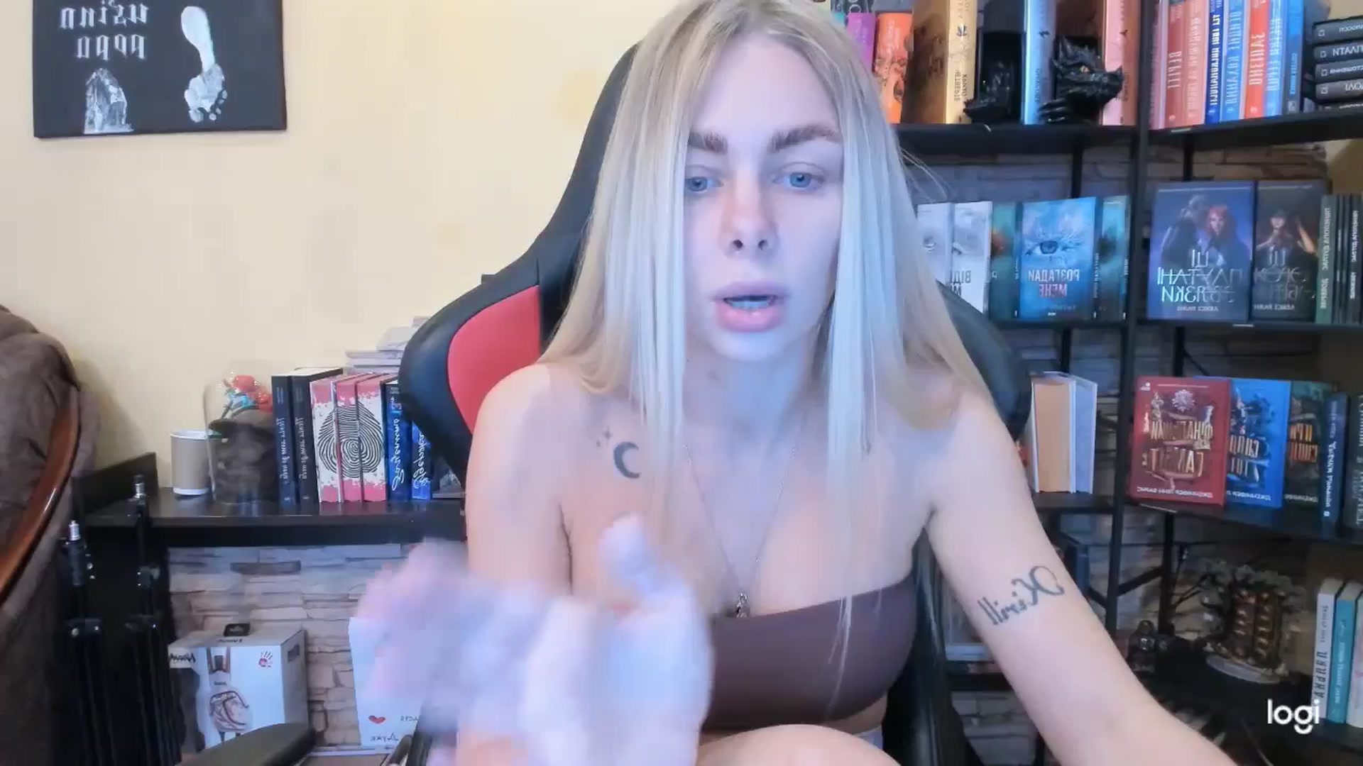 Gallery image thumbnail from YourPupsik's myfreecams stream on, 12/26/2025, 13:27 image 18 of 20