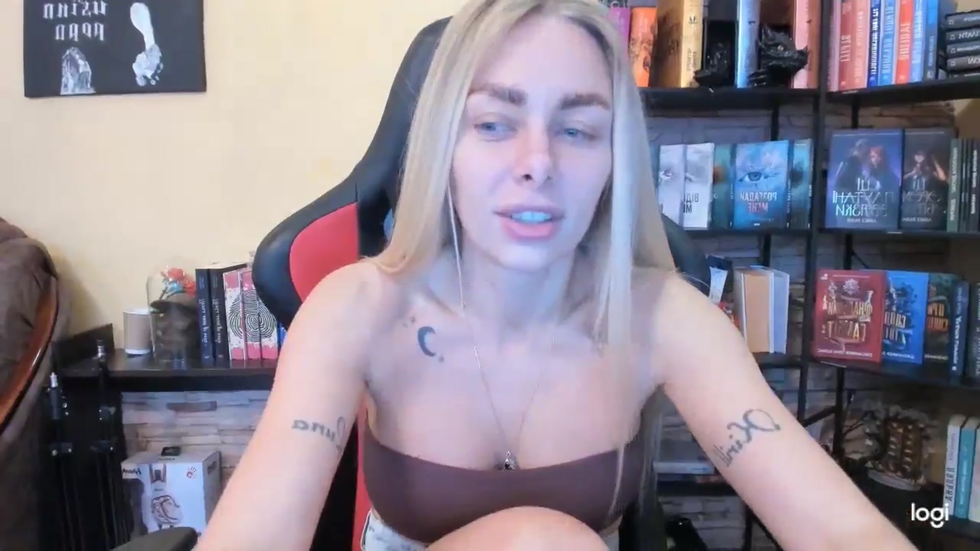 Gallery image thumbnail from YourPupsik's myfreecams stream on, 12/26/2025, 13:27 image 9 of 20