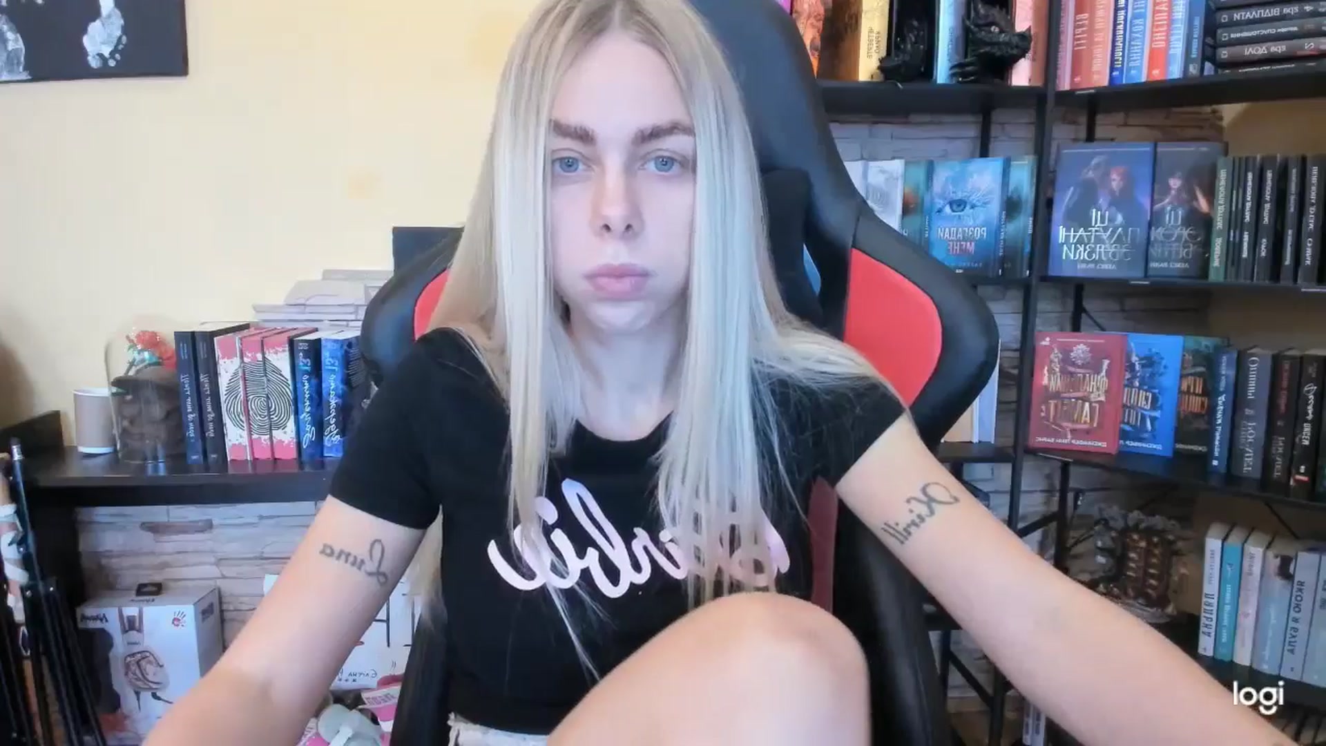 Gallery image thumbnail from YourPupsik's myfreecams stream on, 12/27/2025, 11:02 image 16 of 20