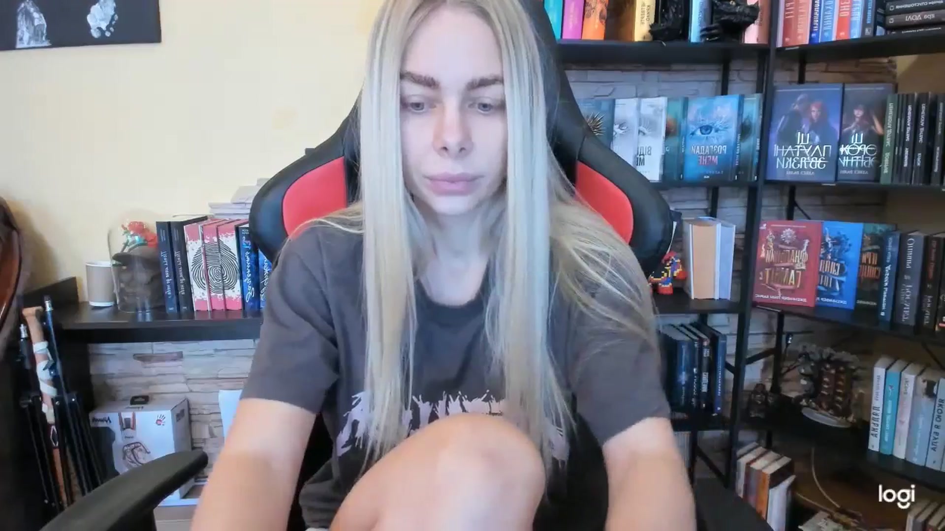 Gallery image thumbnail from YourPupsik's myfreecams stream on, 12/28/2025, 12:25 image 7 of 20