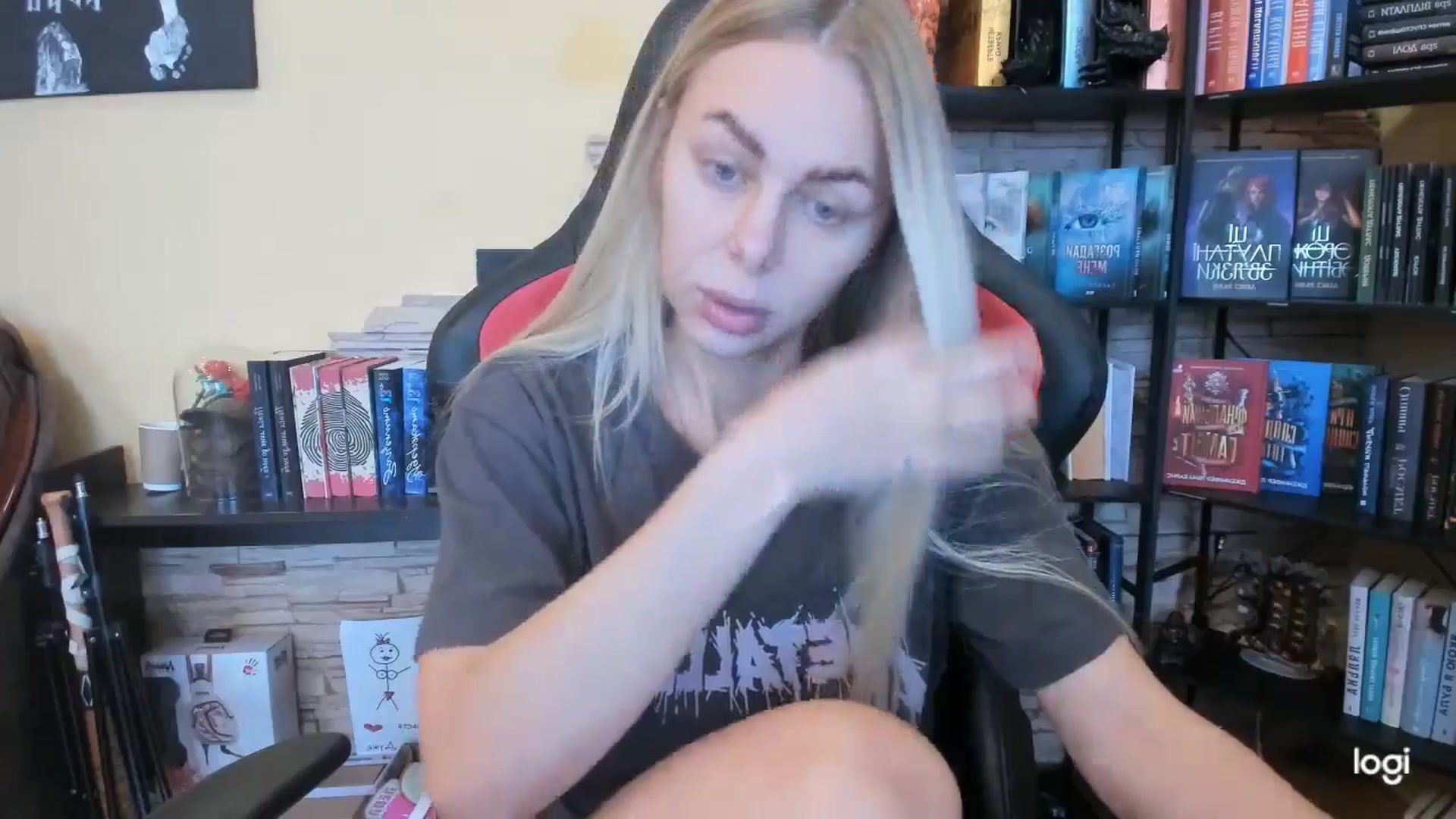 Gallery image thumbnail from YourPupsik's myfreecams stream on, 12/28/2025, 12:25 image 16 of 20