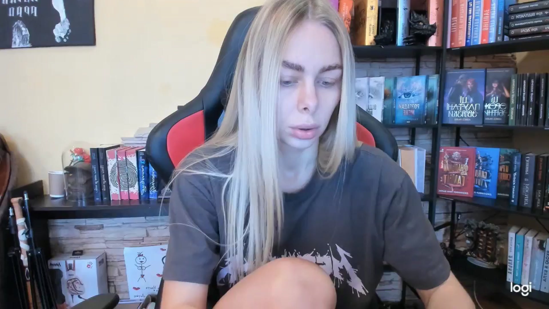 Gallery image thumbnail from YourPupsik's myfreecams stream on, 12/28/2025, 12:48 image 4 of 20