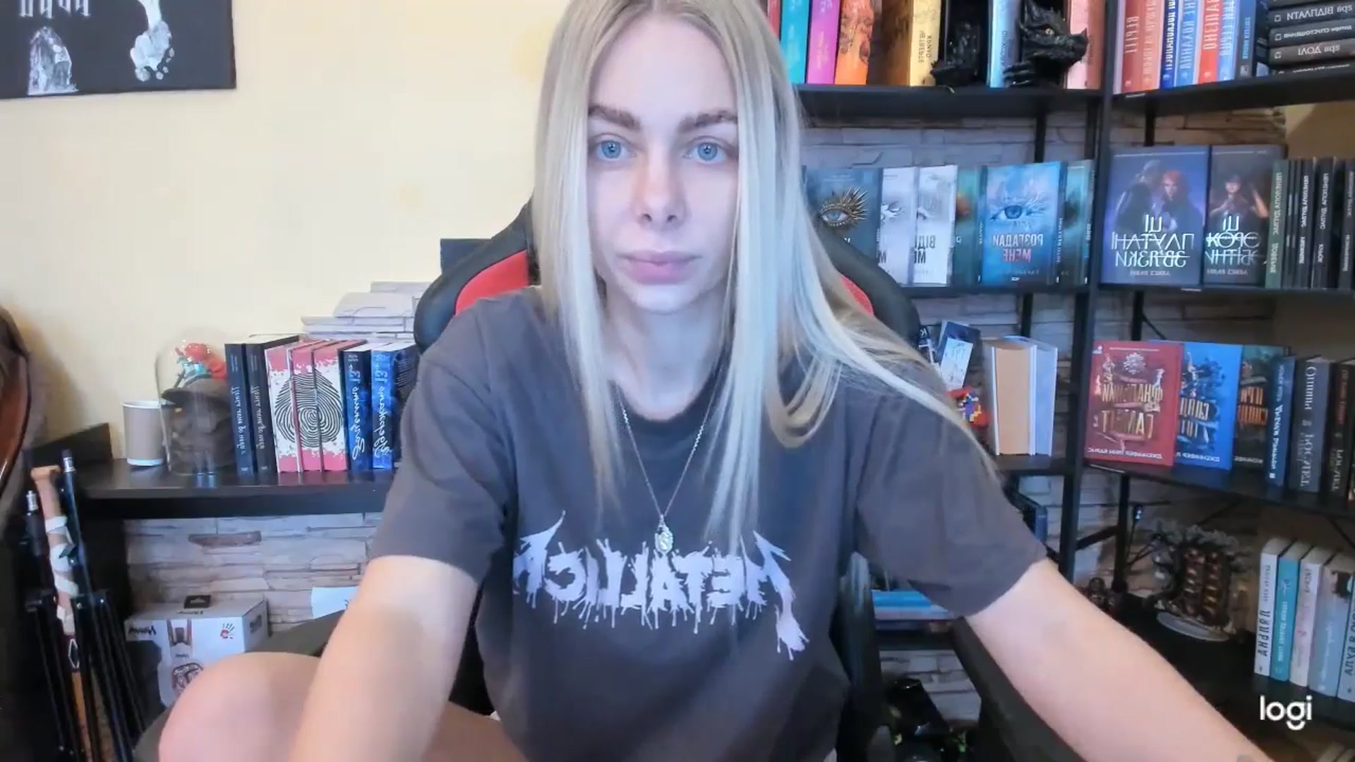 Gallery image thumbnail from YourPupsik's myfreecams stream on, 12/28/2025, 12:48 image 19 of 20