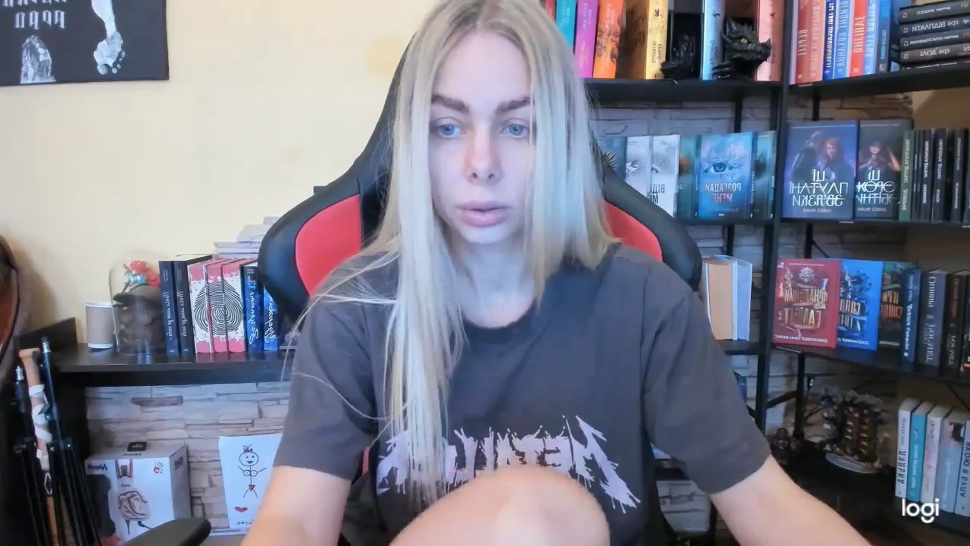 Gallery image thumbnail from YourPupsik's myfreecams stream on, 12/28/2025, 12:48 image 5 of 20