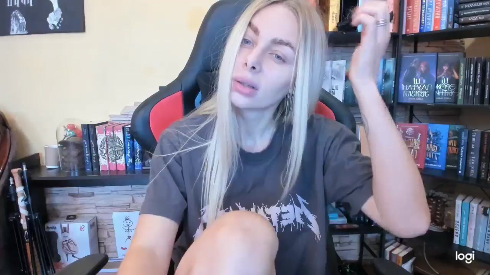 Gallery image thumbnail from YourPupsik's myfreecams stream on, 12/28/2025, 12:48 image 10 of 20