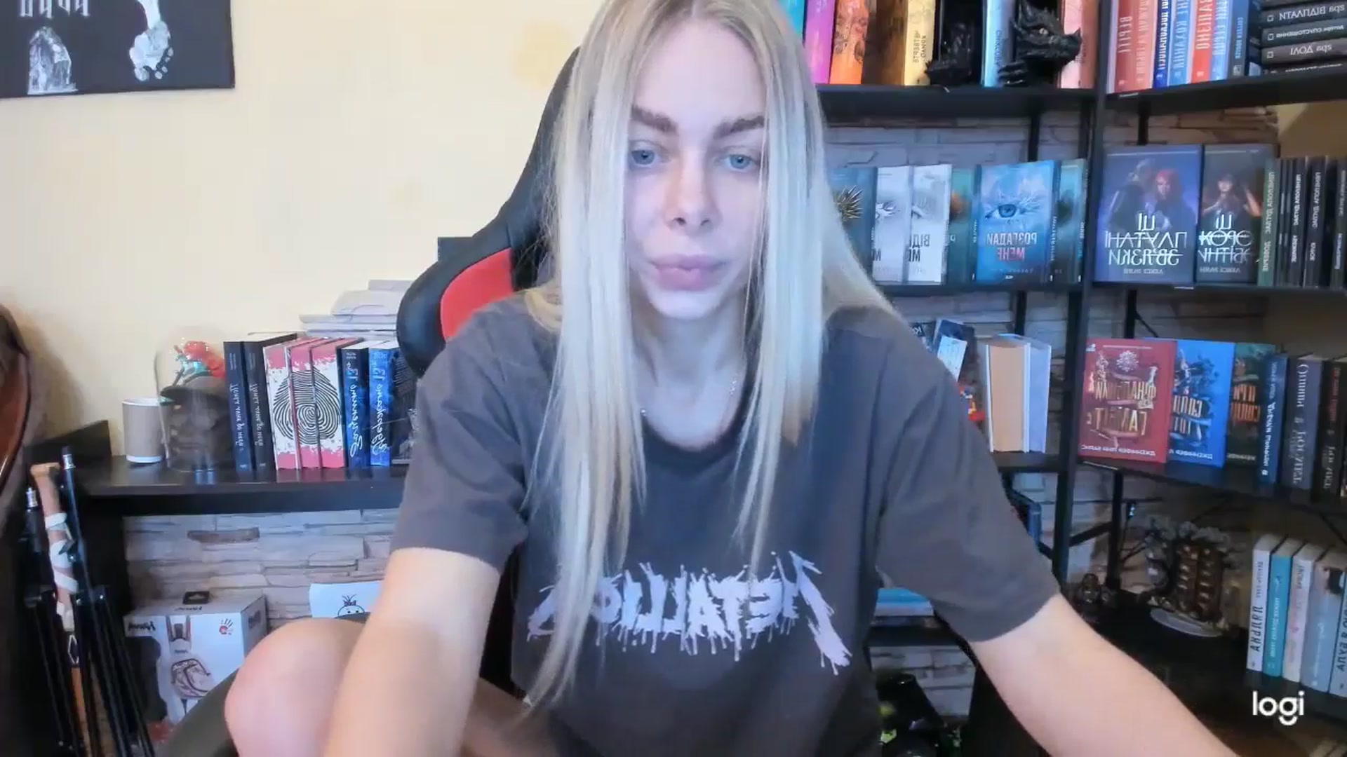 Gallery image thumbnail from YourPupsik's myfreecams stream on, 12/28/2025, 12:48 image 15 of 20