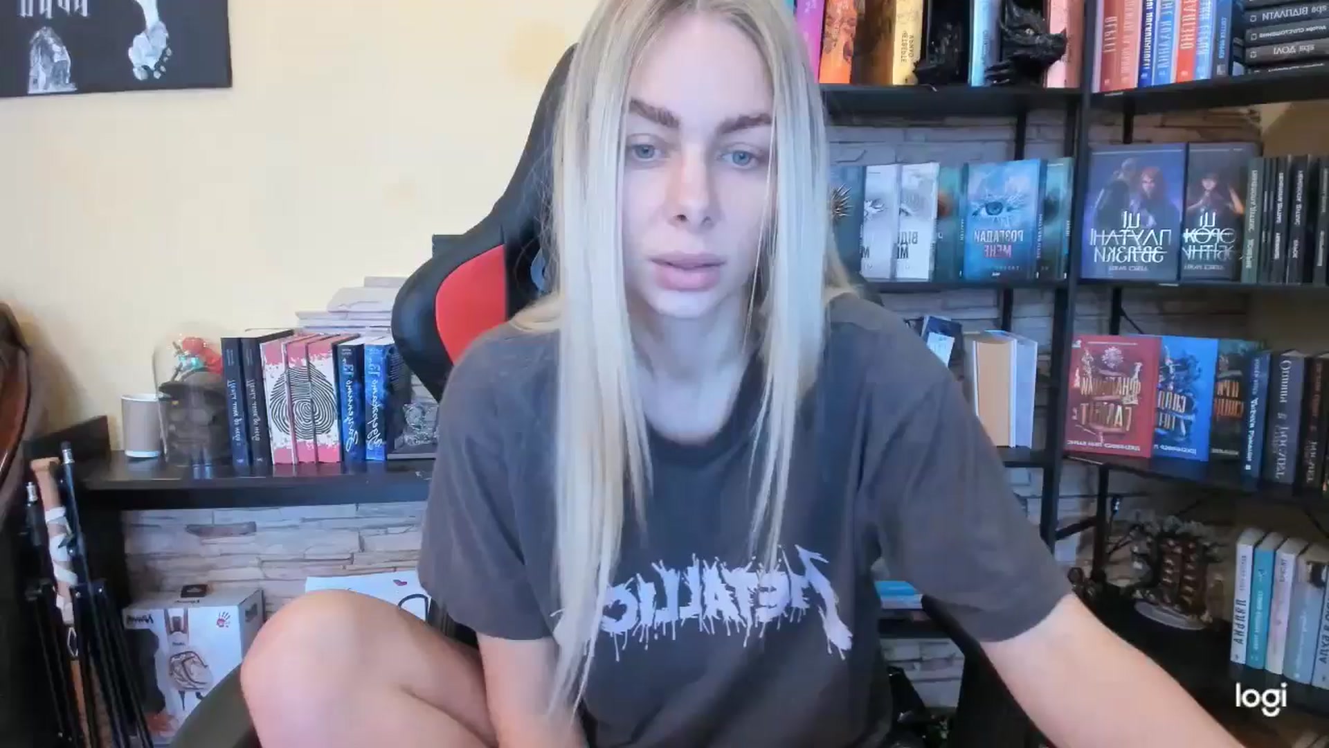 Gallery image thumbnail from YourPupsik's myfreecams stream on, 12/28/2025, 12:48 image 12 of 20