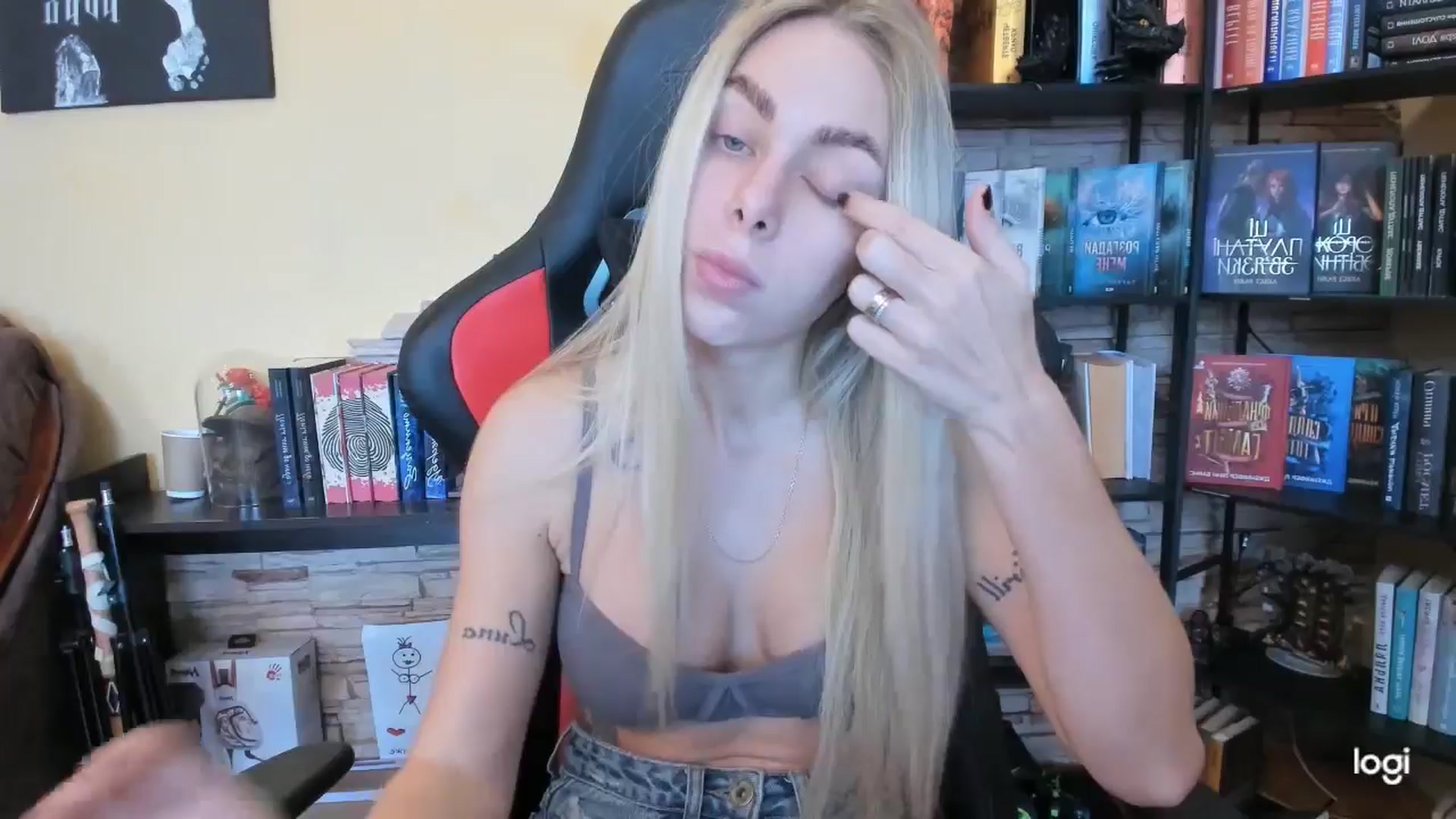 Gallery image thumbnail from YourPupsik's myfreecams stream on, 12/29/2025, 08:38 image 11 of 20