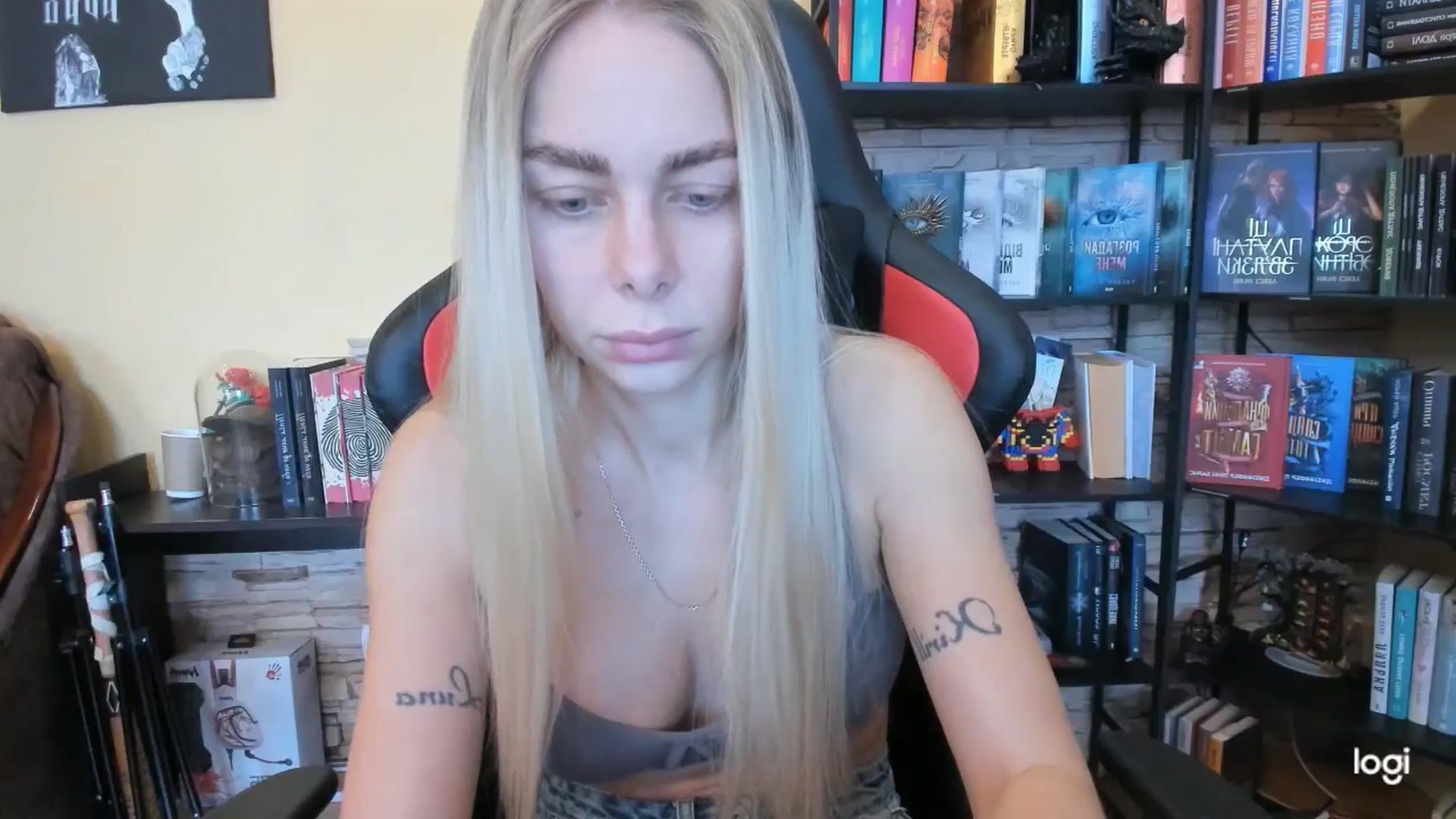 Gallery image thumbnail from YourPupsik's myfreecams stream on, 12/29/2025, 08:38 image 14 of 20