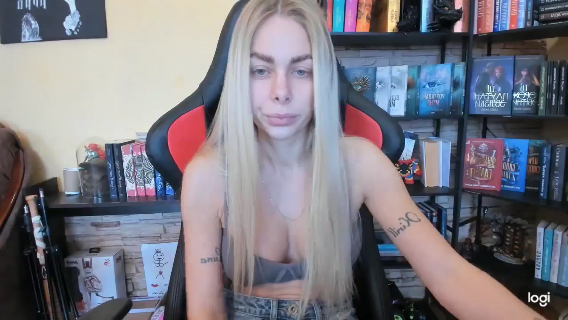 Gallery image thumbnail from YourPupsik's myfreecams stream on, 12/29/2025, 08:38 image 15 of 20