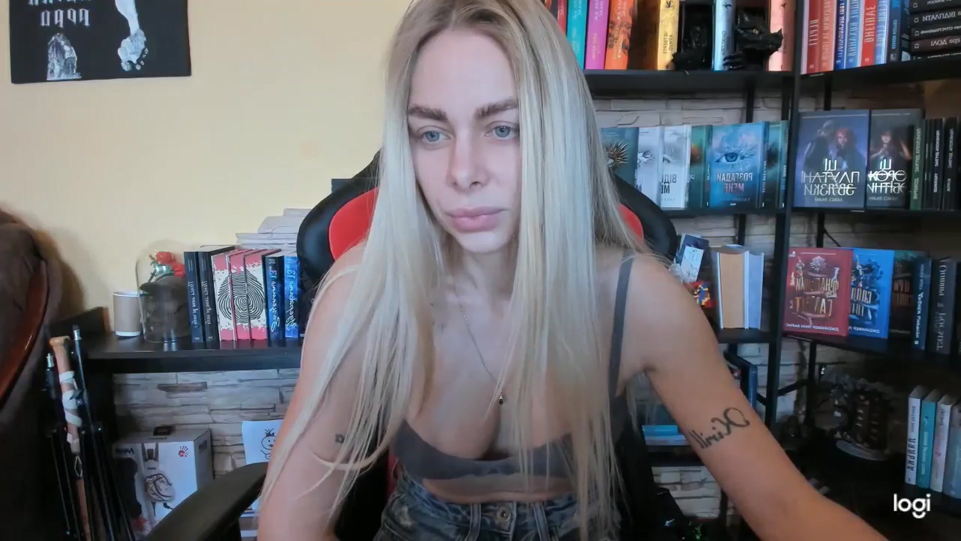 Gallery image thumbnail from YourPupsik's myfreecams stream on, 12/29/2025, 10:04 image 12 of 20