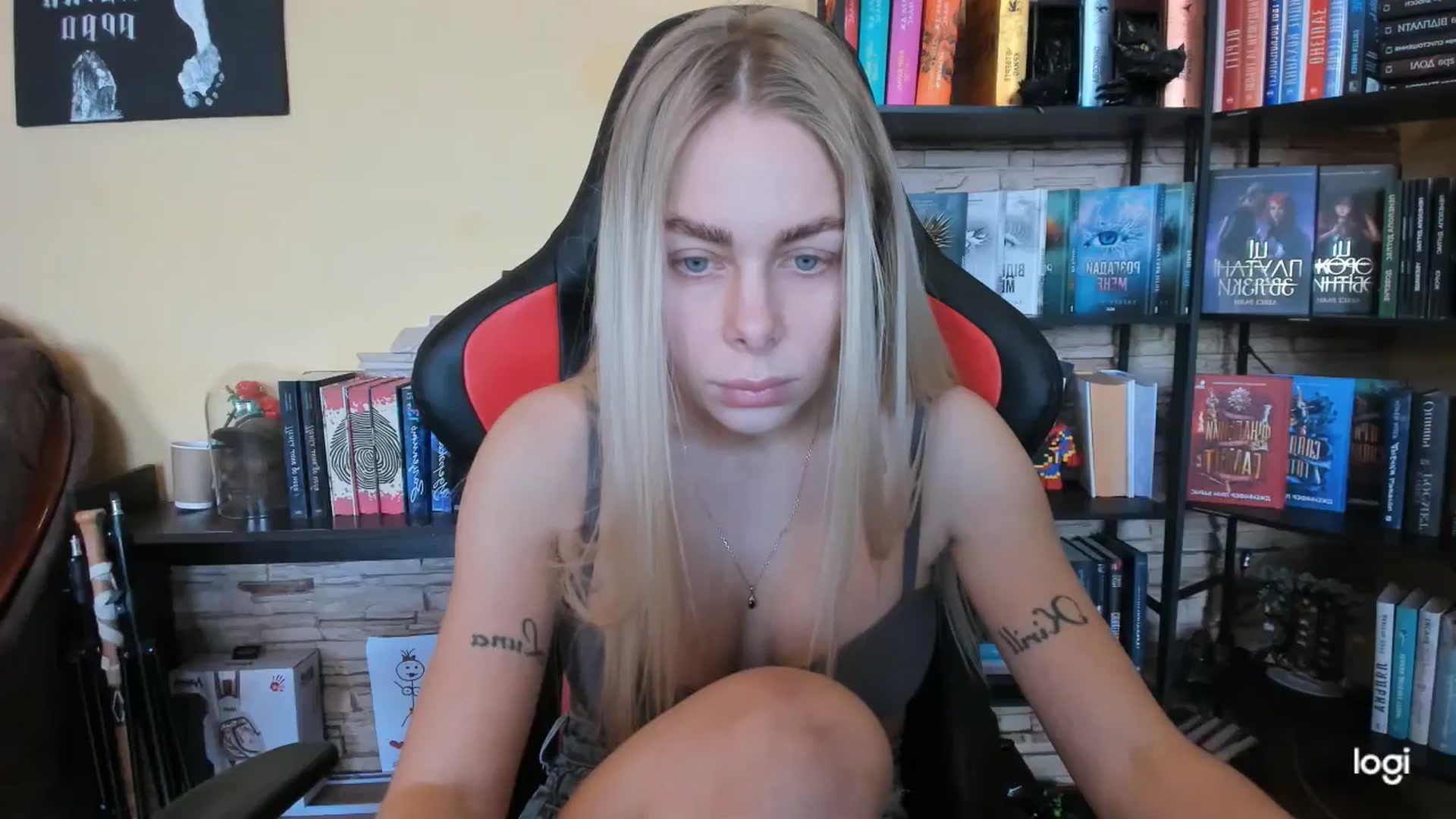 Gallery image thumbnail from YourPupsik's myfreecams stream on, 12/29/2025, 10:04 image 2 of 20