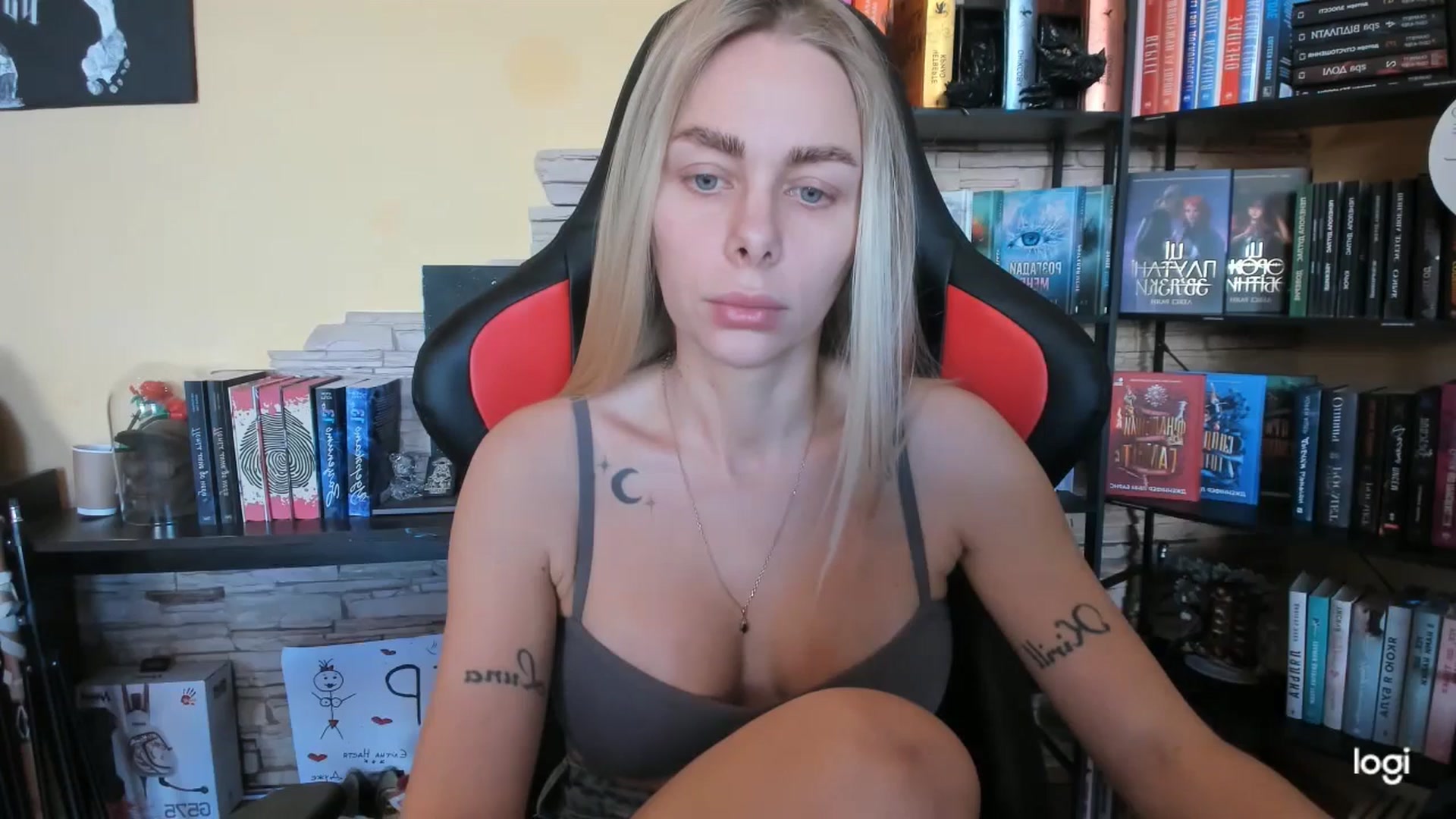 Gallery image thumbnail from YourPupsik's myfreecams stream on, 12/29/2025, 11:14 image 15 of 20