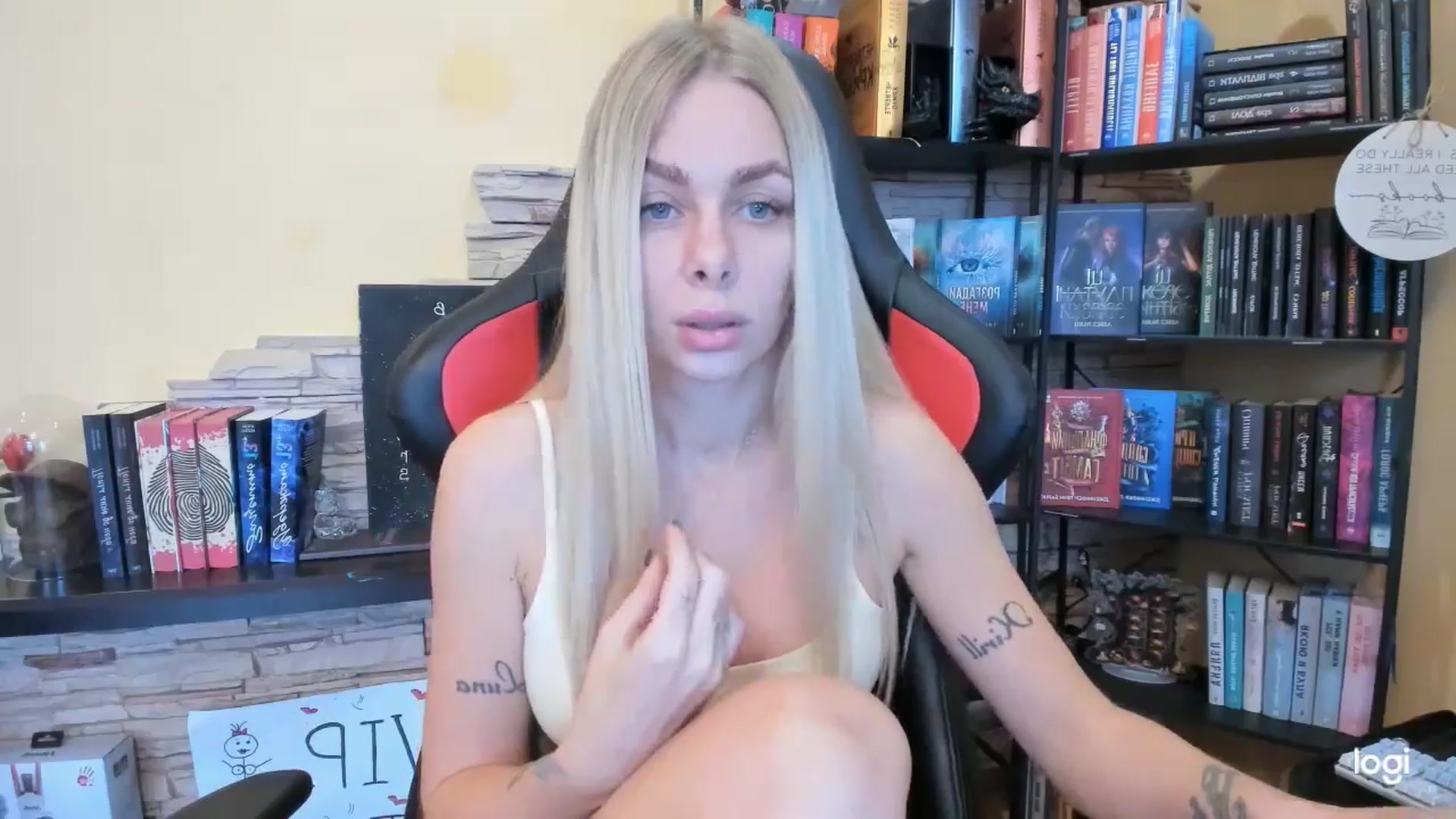 Gallery image thumbnail from YourPupsik's myfreecams stream on, 01/06/2026, 10:16 image 8 of 20