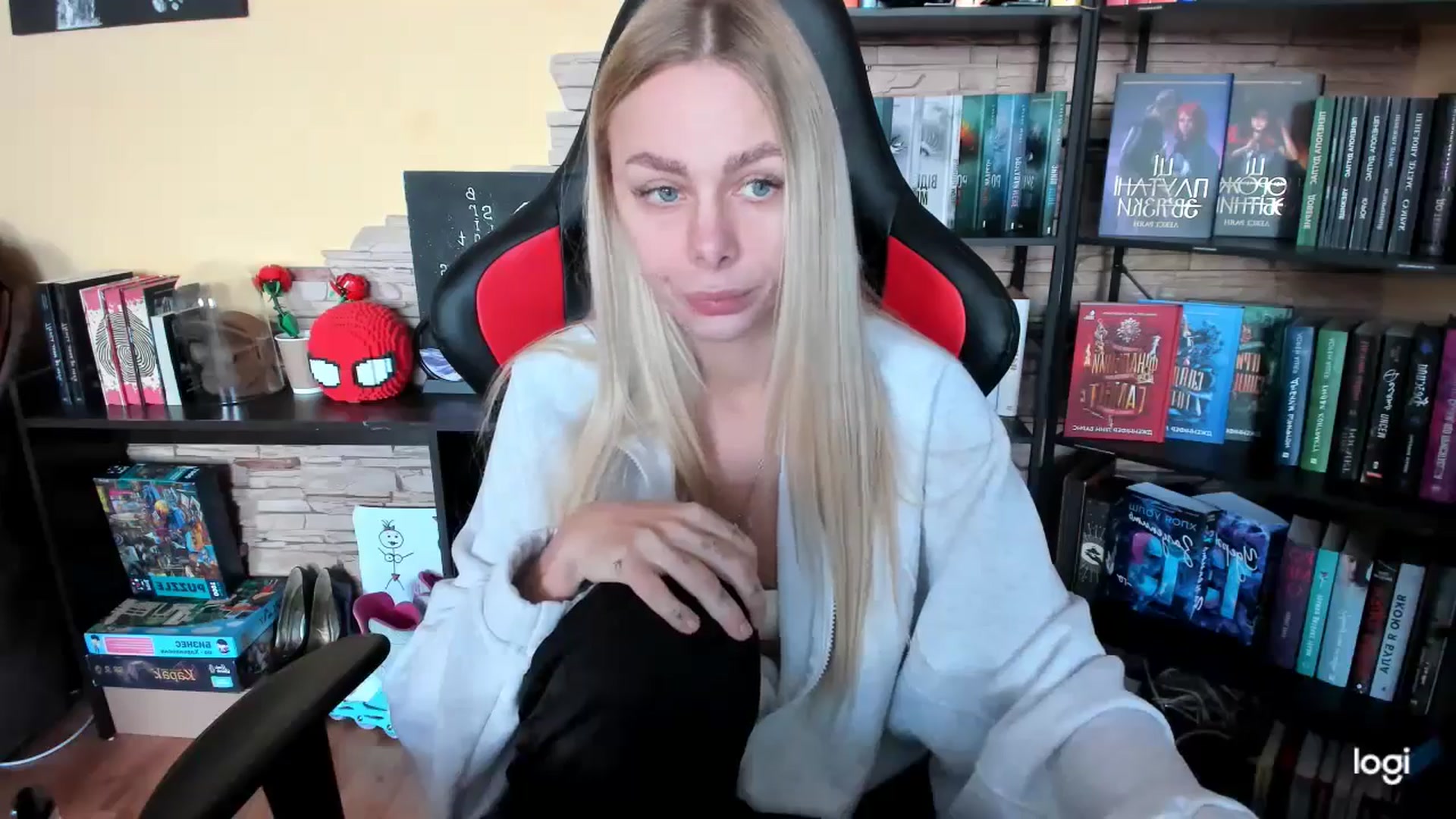 Gallery image thumbnail from YourPupsik's myfreecams stream on, 01/21/2026, 11:58 image 10 of 20