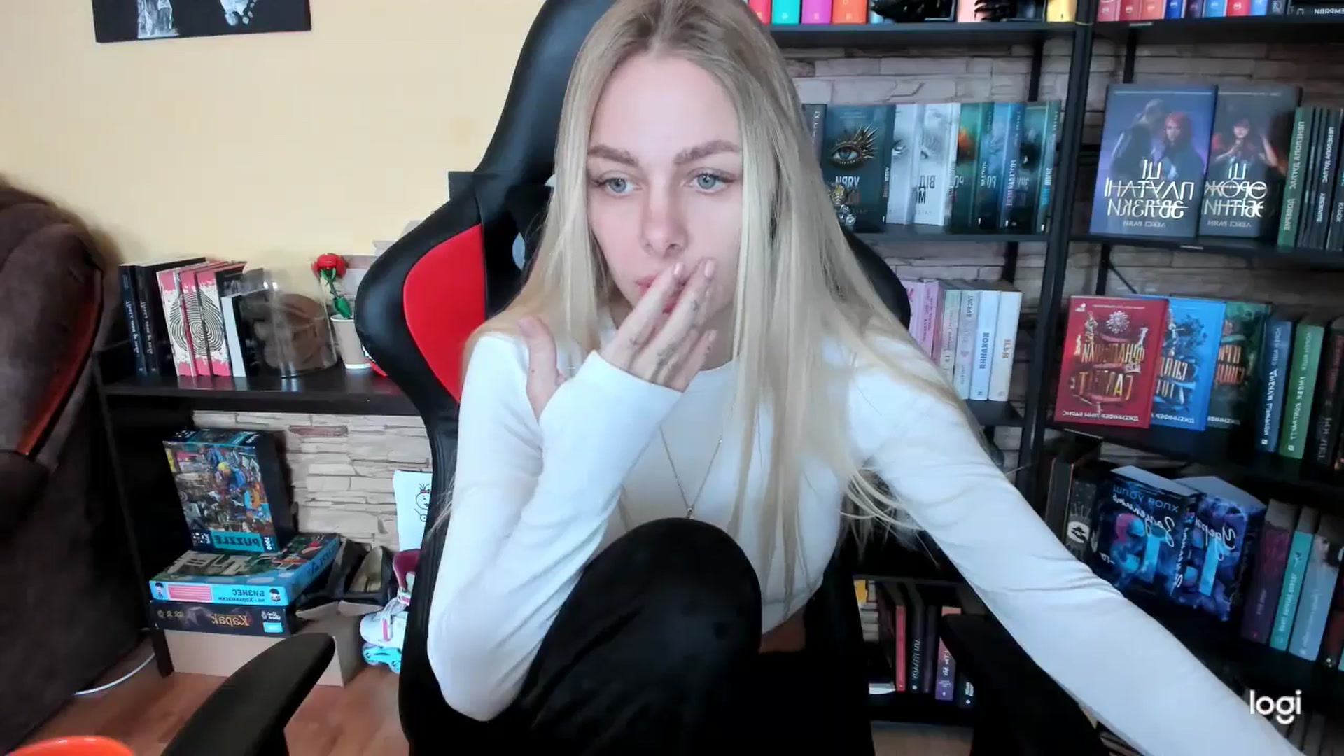Gallery image thumbnail from YourPupsik's myfreecams stream on, 01/25/2026, 10:04 image 15 of 20