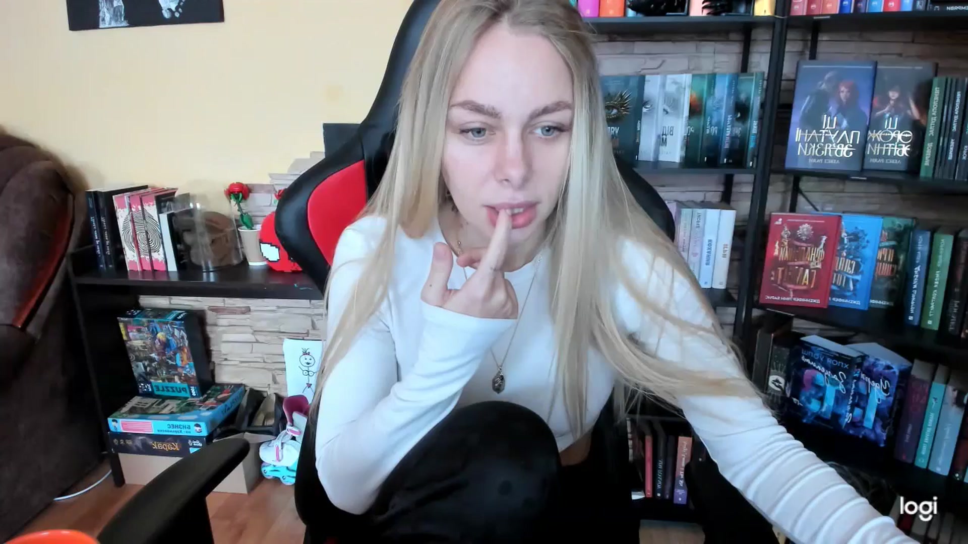 Gallery image thumbnail from YourPupsik's myfreecams stream on, 01/25/2026, 10:04 image 8 of 20