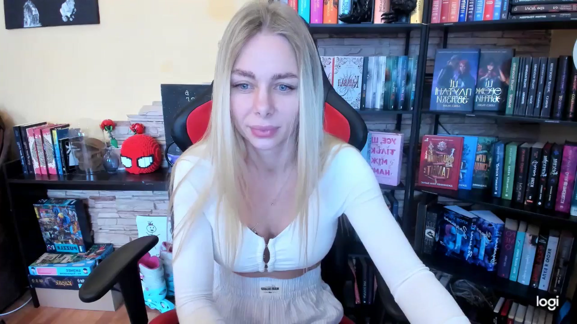 Gallery image thumbnail from YourPupsik's myfreecams stream on, 02/04/2026, 11:50 image 2 of 20