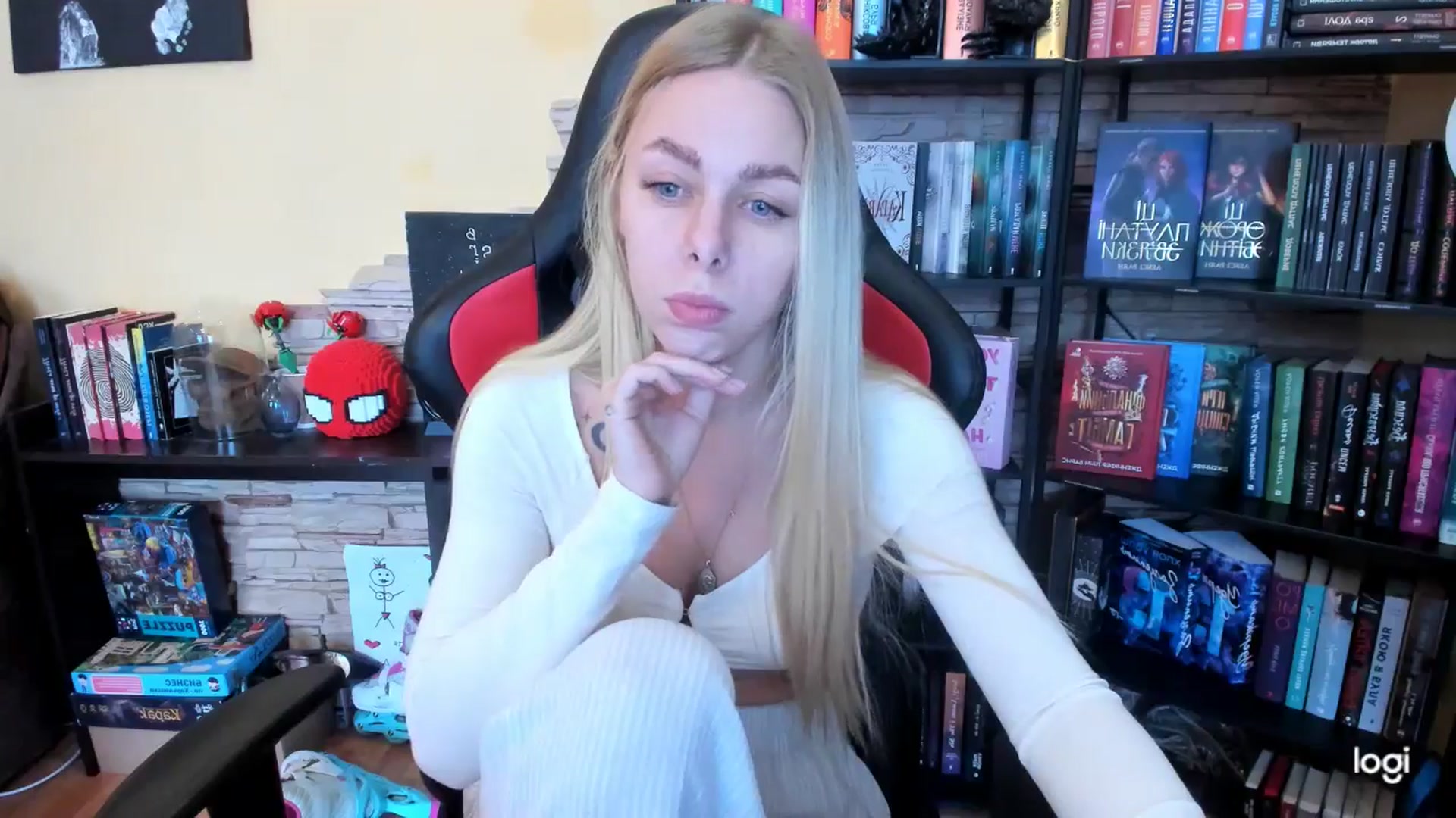 Gallery image thumbnail from YourPupsik's myfreecams stream on, 02/04/2026, 11:50 image 11 of 20