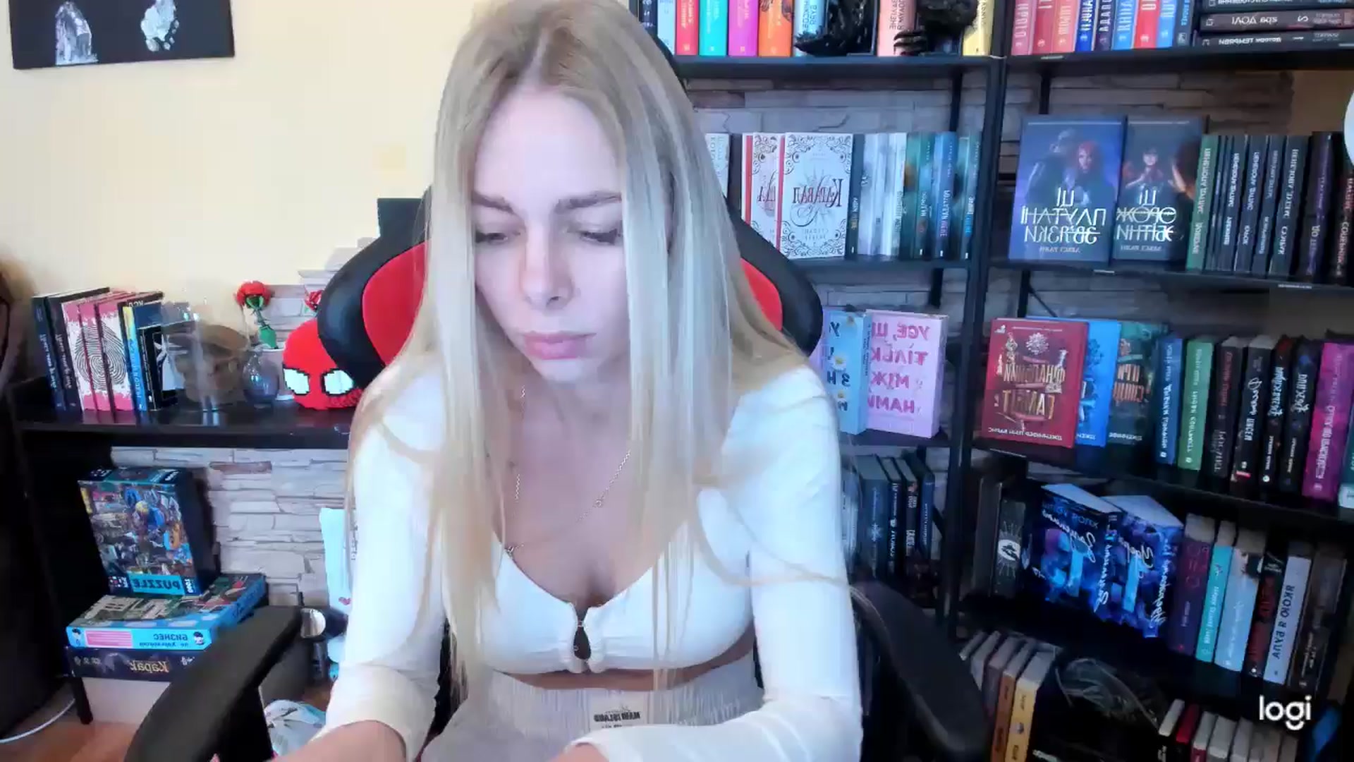 Gallery image thumbnail from YourPupsik's myfreecams stream on, 02/04/2026, 11:50 image 4 of 20