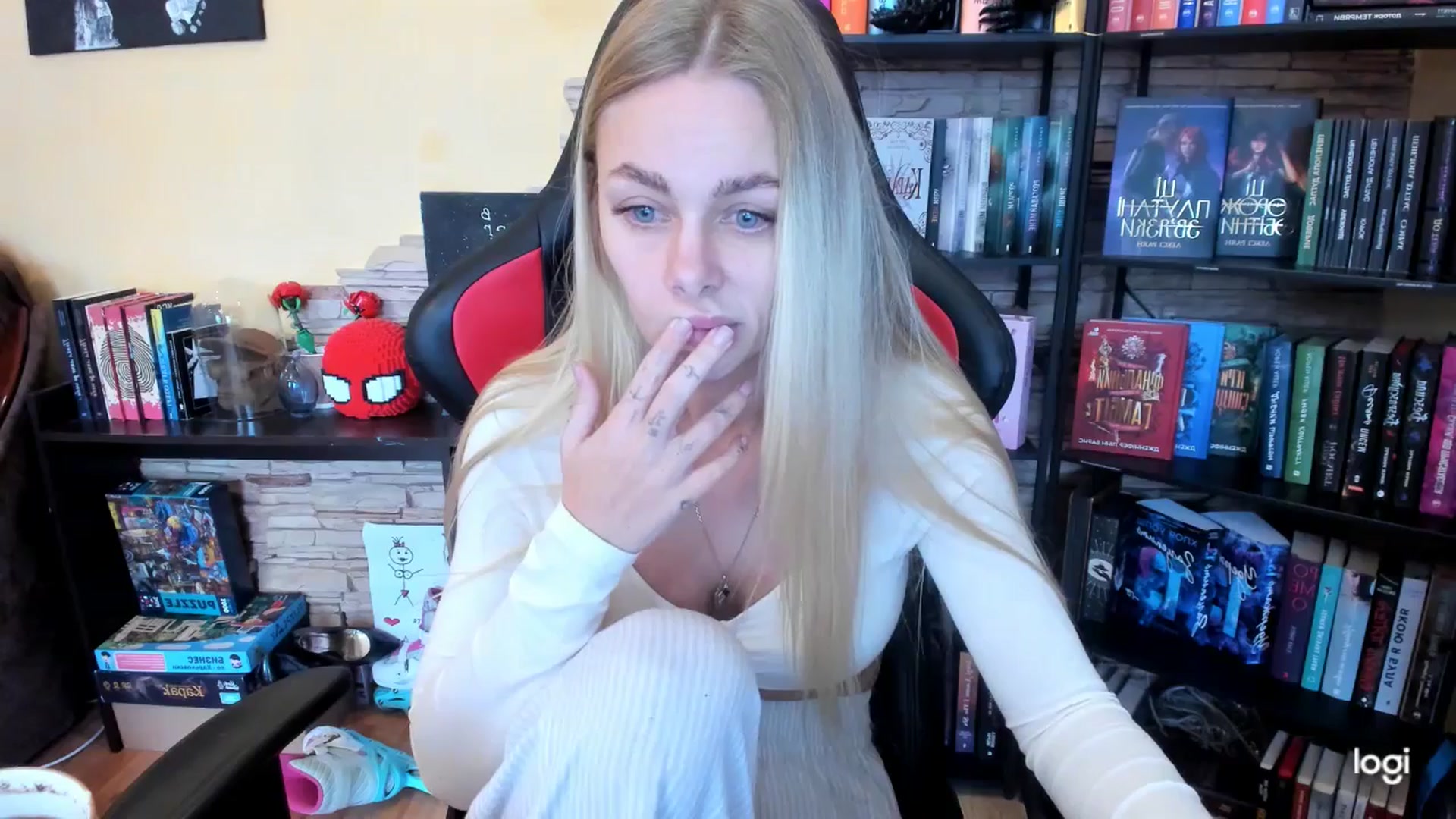 Gallery image thumbnail from YourPupsik's myfreecams stream on, 02/04/2026, 12:29 image 14 of 20