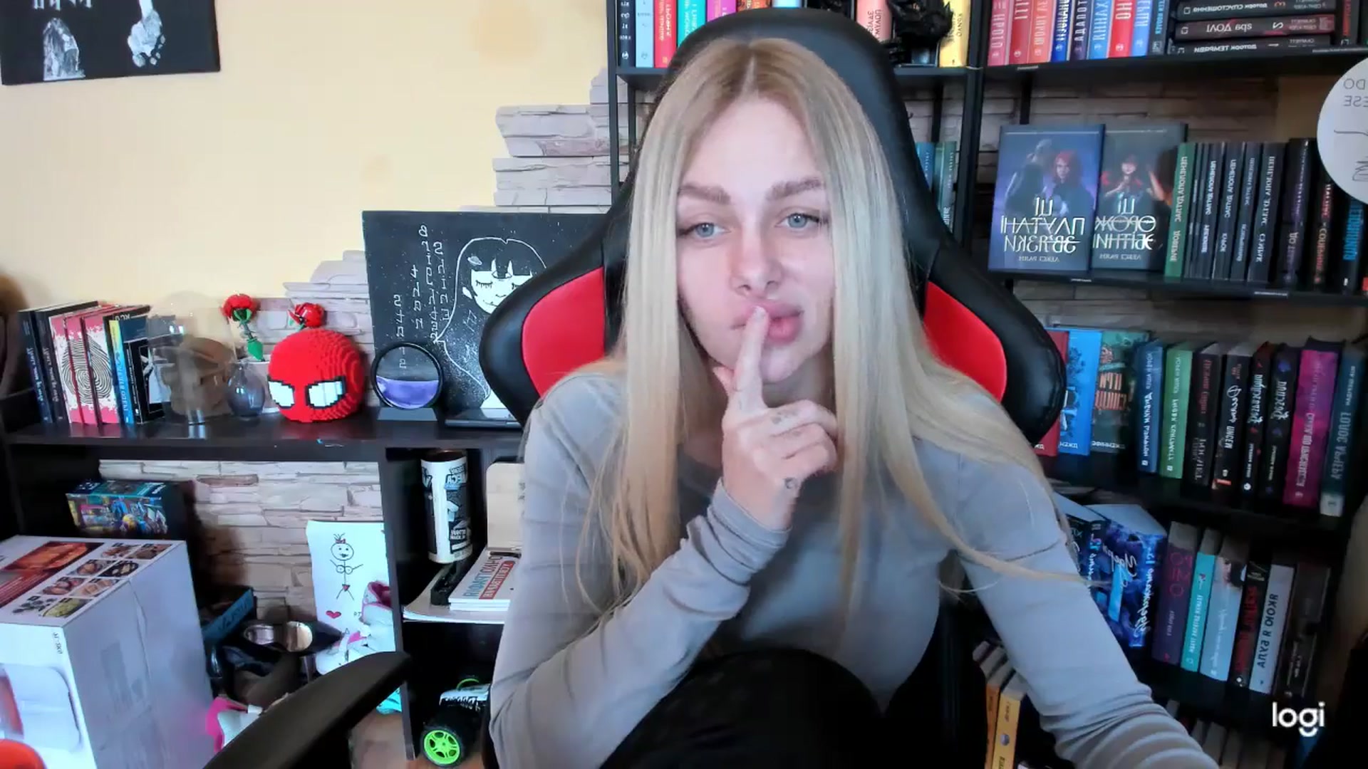 Gallery image thumbnail from YourPupsik's myfreecams stream on, 02/12/2026, 10:51 image 11 of 20