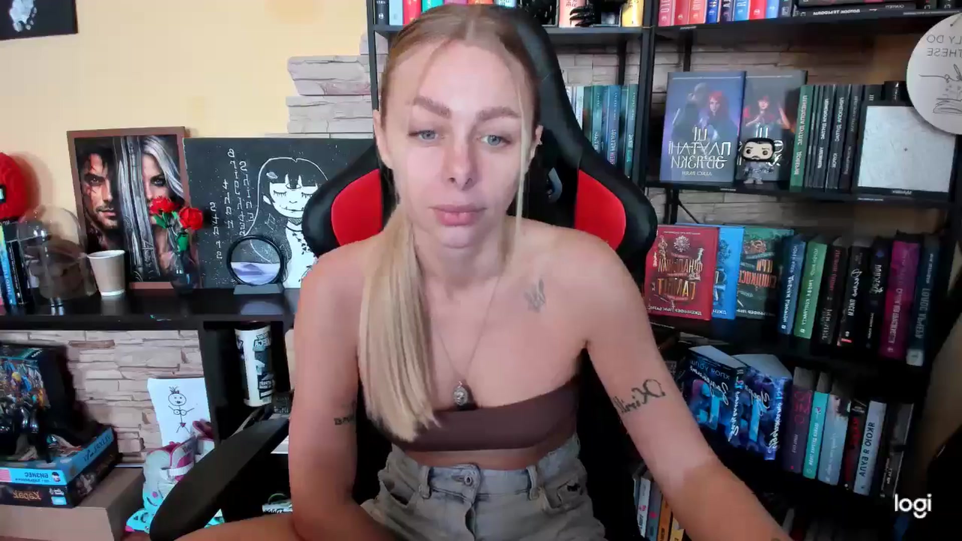 Gallery image thumbnail from YourPupsik's myfreecams stream on, 02/19/2026, 10:53 image 6 of 20