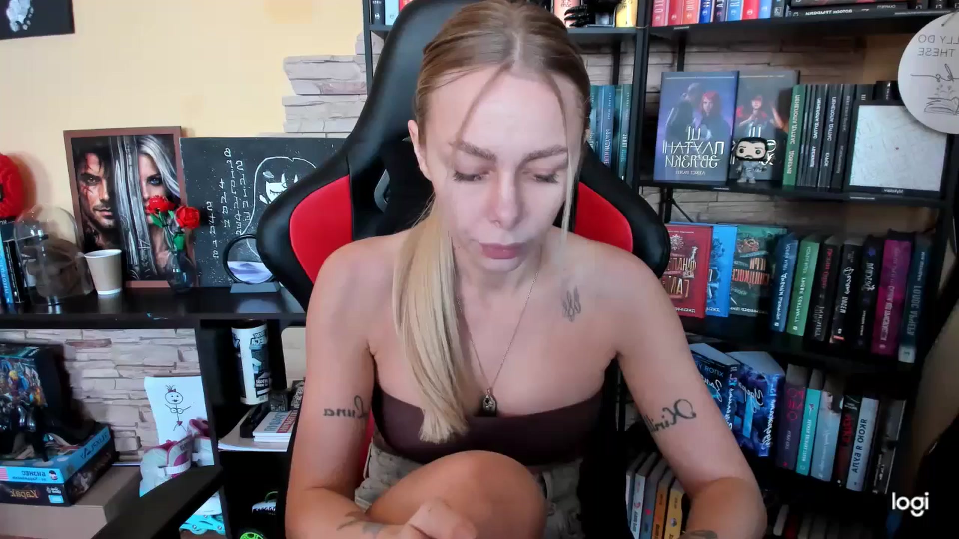 Gallery image thumbnail from YourPupsik's myfreecams stream on, 02/19/2026, 10:53 image 11 of 20