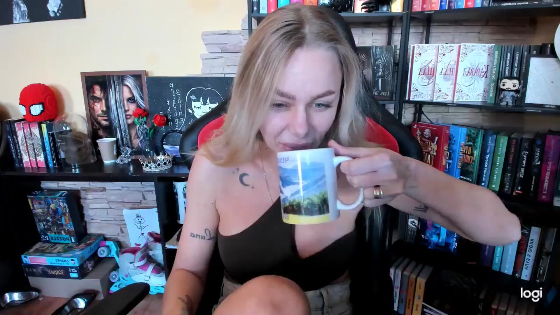 Gallery image thumbnail from YourPupsik's myfreecams stream on, 03/09/2026, 12:00 image 16 of 20