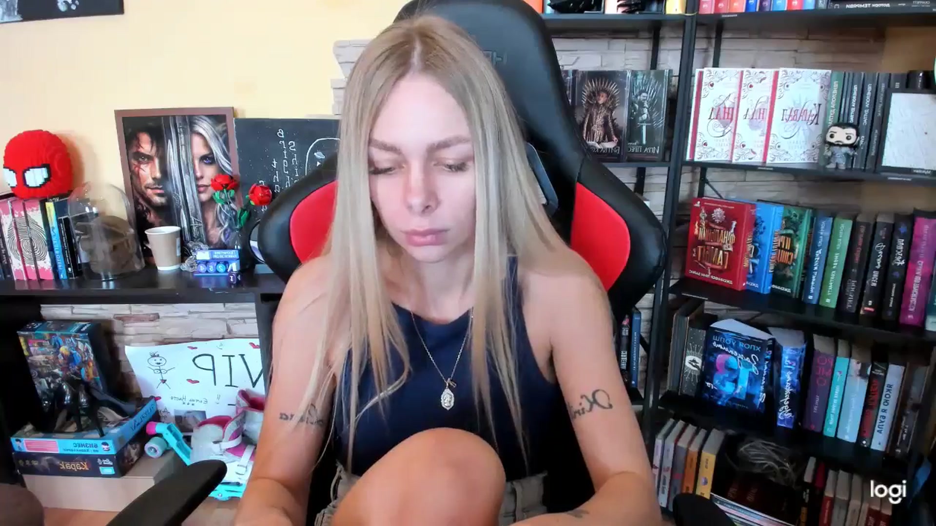 Gallery image thumbnail from YourPupsik's myfreecams stream on, 03/18/2026, 10:59 image 8 of 20