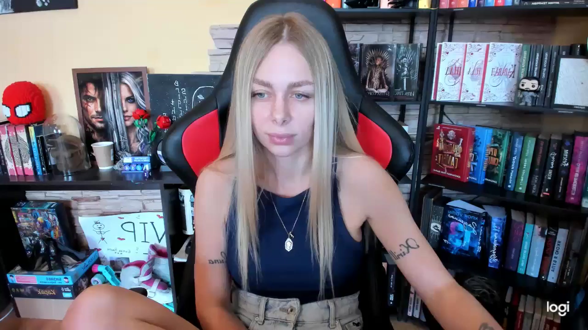 Gallery image thumbnail from YourPupsik's myfreecams stream on, 03/18/2026, 10:59 image 4 of 20