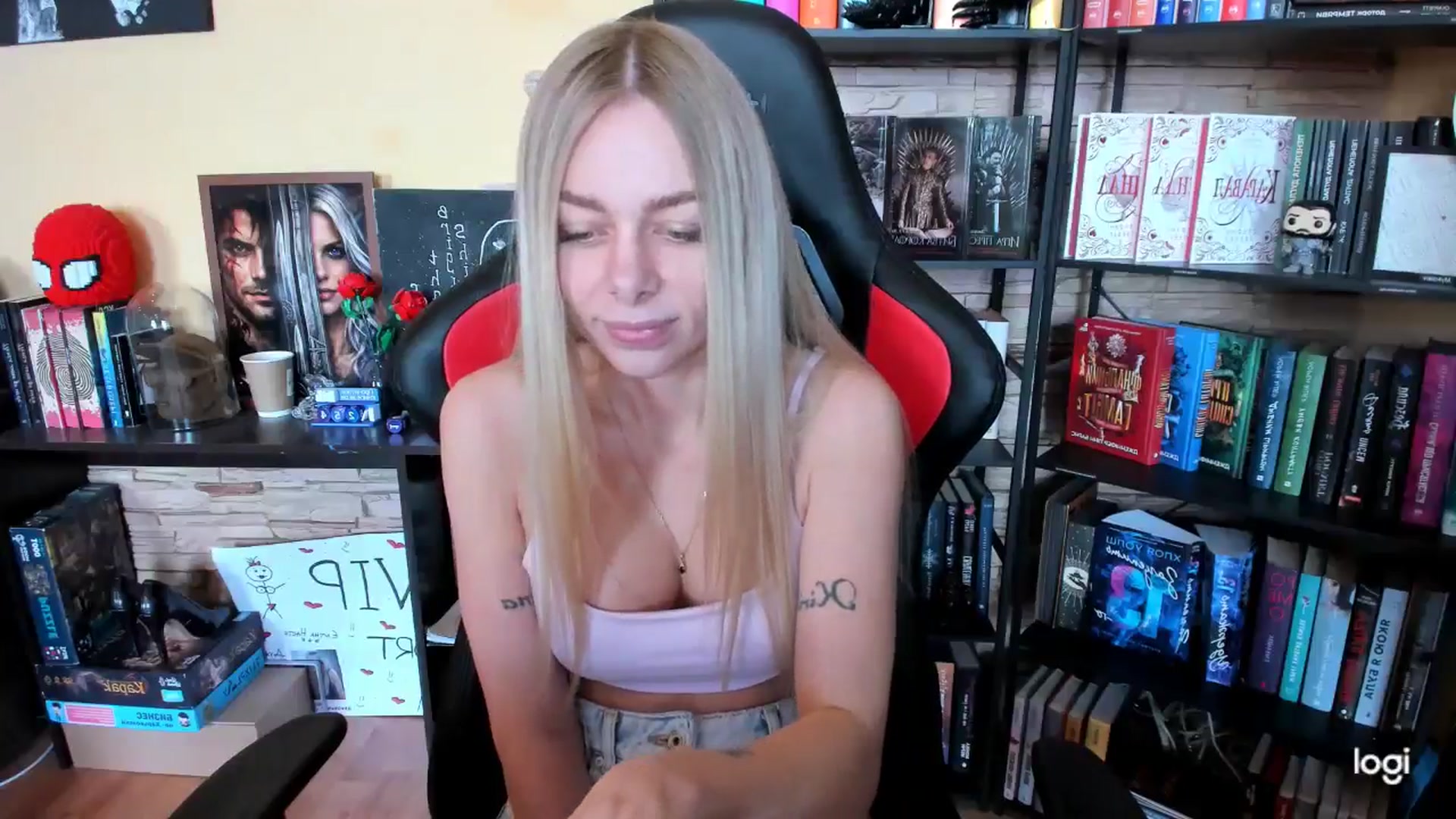 Gallery image thumbnail from YourPupsik's myfreecams stream on, 03/24/2026, 11:14 image 15 of 20