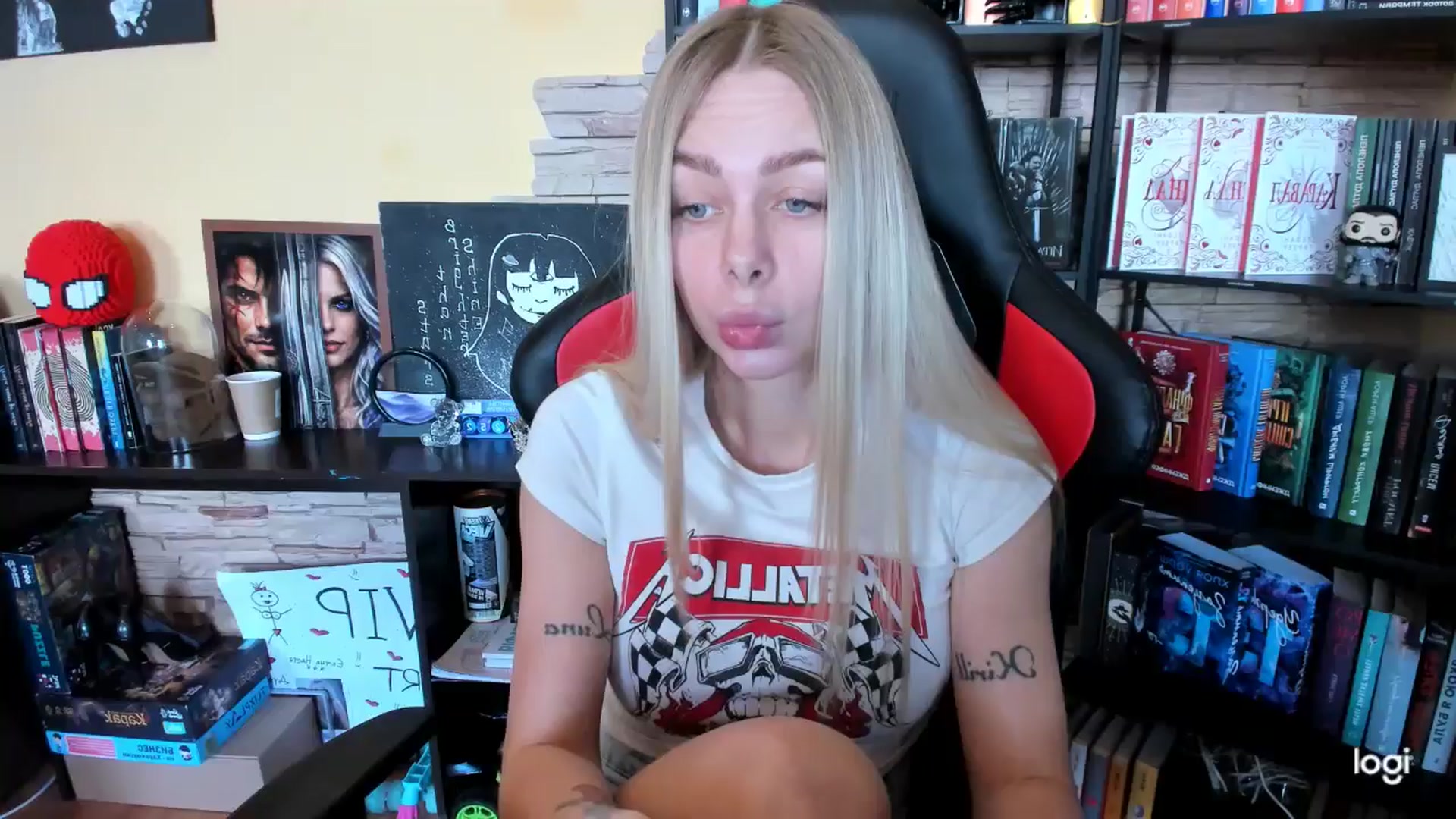 Gallery image thumbnail from YourPupsik's myfreecams stream on, 03/25/2026, 11:04 image 10 of 20