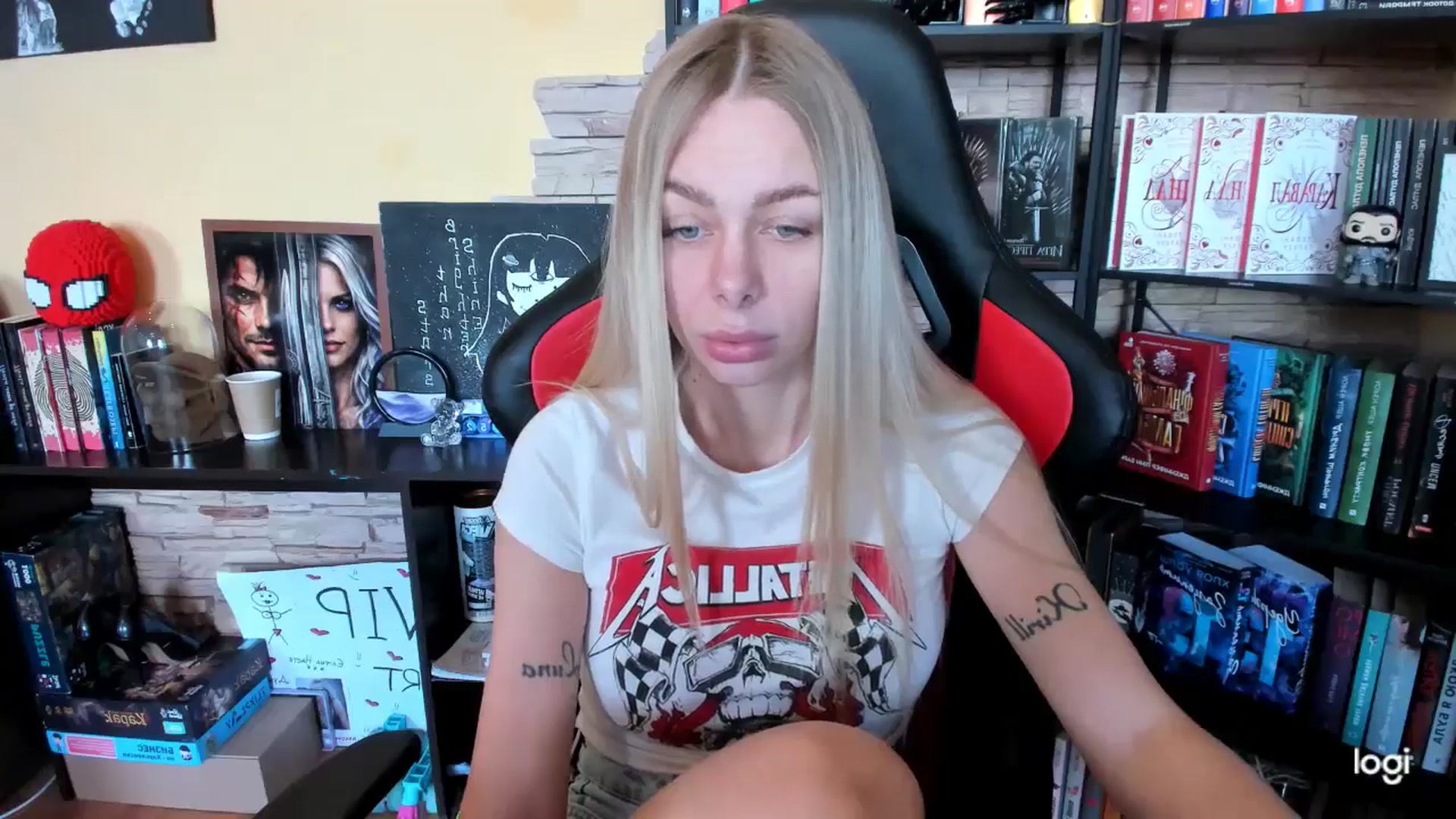 Gallery image thumbnail from YourPupsik's myfreecams stream on, 03/25/2026, 11:04 image 11 of 20