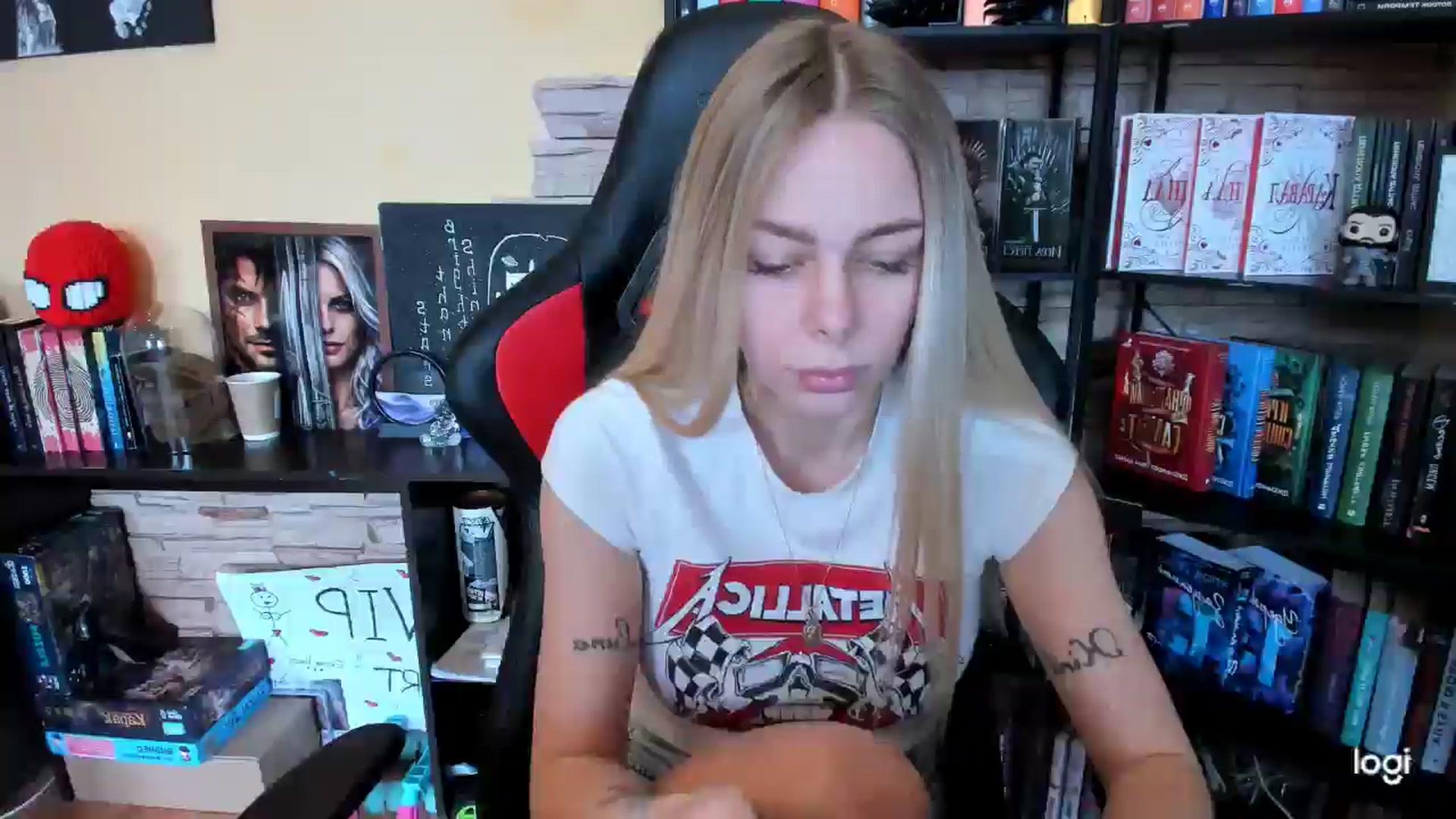 Gallery image thumbnail from YourPupsik's myfreecams stream on, 03/25/2026, 12:03 image 10 of 20