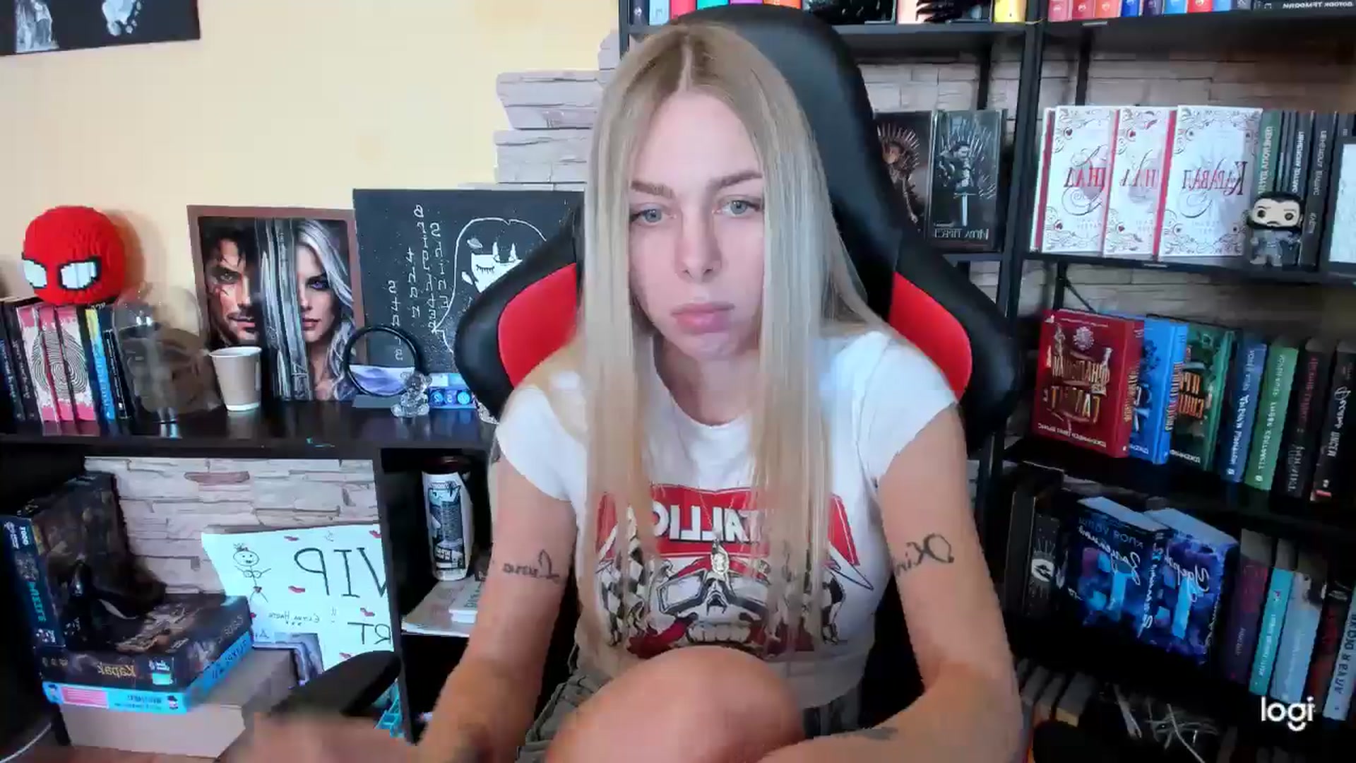 Gallery image thumbnail from YourPupsik's myfreecams stream on, 03/25/2026, 12:03 image 4 of 20