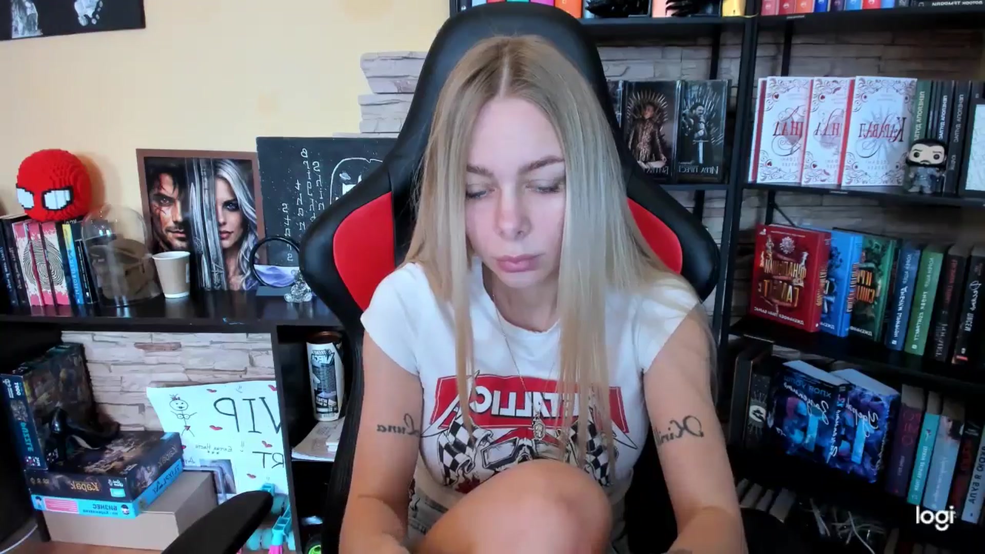 Gallery image thumbnail from YourPupsik's myfreecams stream on, 03/25/2026, 12:03 image 14 of 20