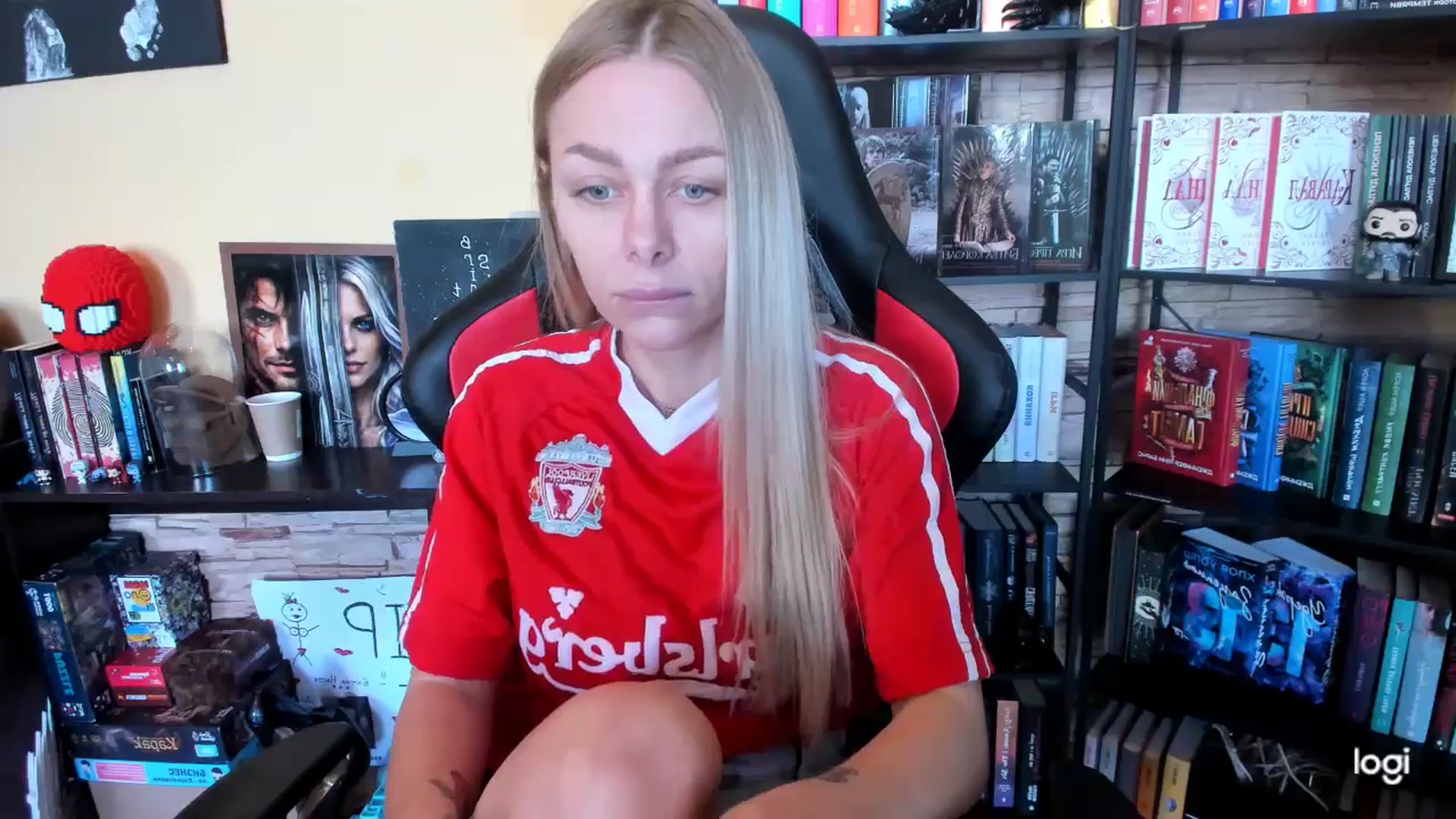Gallery image thumbnail from YourPupsik's myfreecams stream on, 04/05/2026, 10:34 image 12 of 20