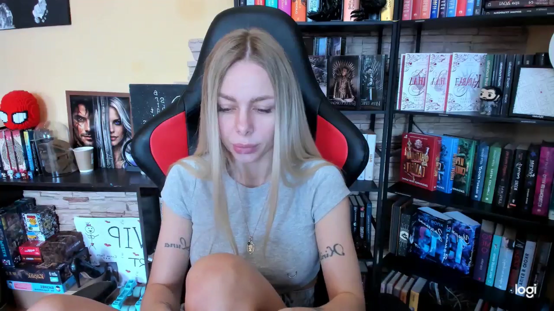 Gallery image thumbnail from YourPupsik's myfreecams stream on, 04/10/2026, 09:00 image 13 of 20