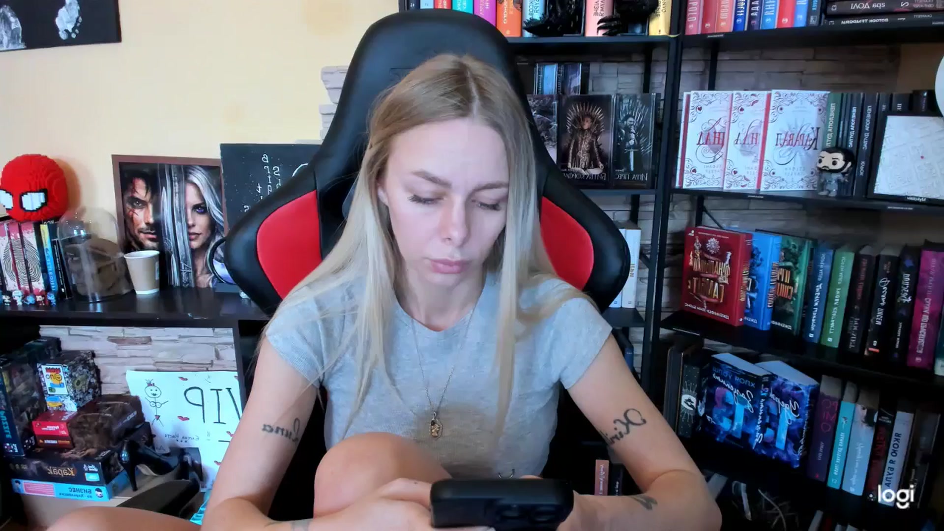 Gallery image thumbnail from YourPupsik's myfreecams stream on, 04/10/2026, 09:00 image 17 of 20